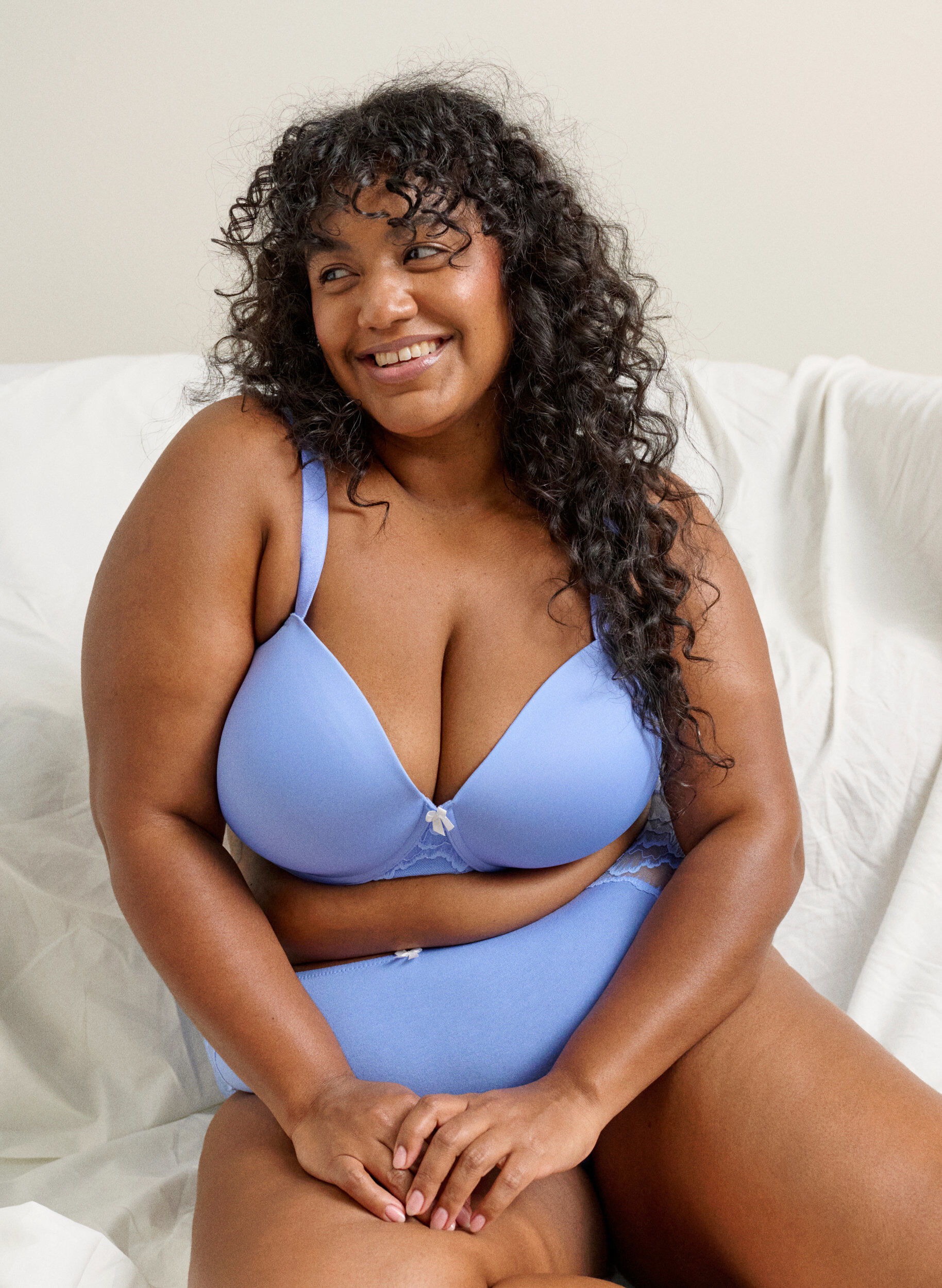 ZizziVorgeformter BH aus Mikrofaser mit Spitzendetail und Schleife, Blau, Image image number 0