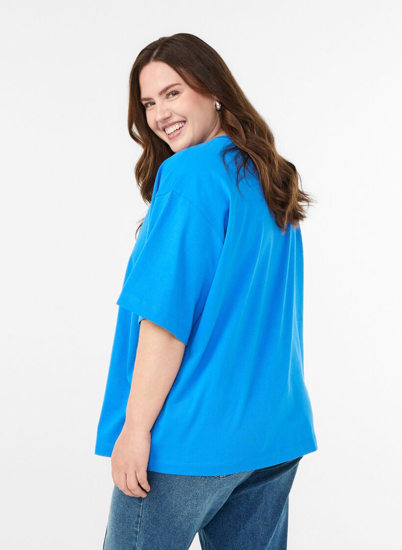 Oversize-T-Shirt mit halben Ärmeln, Blau, Model image number 1