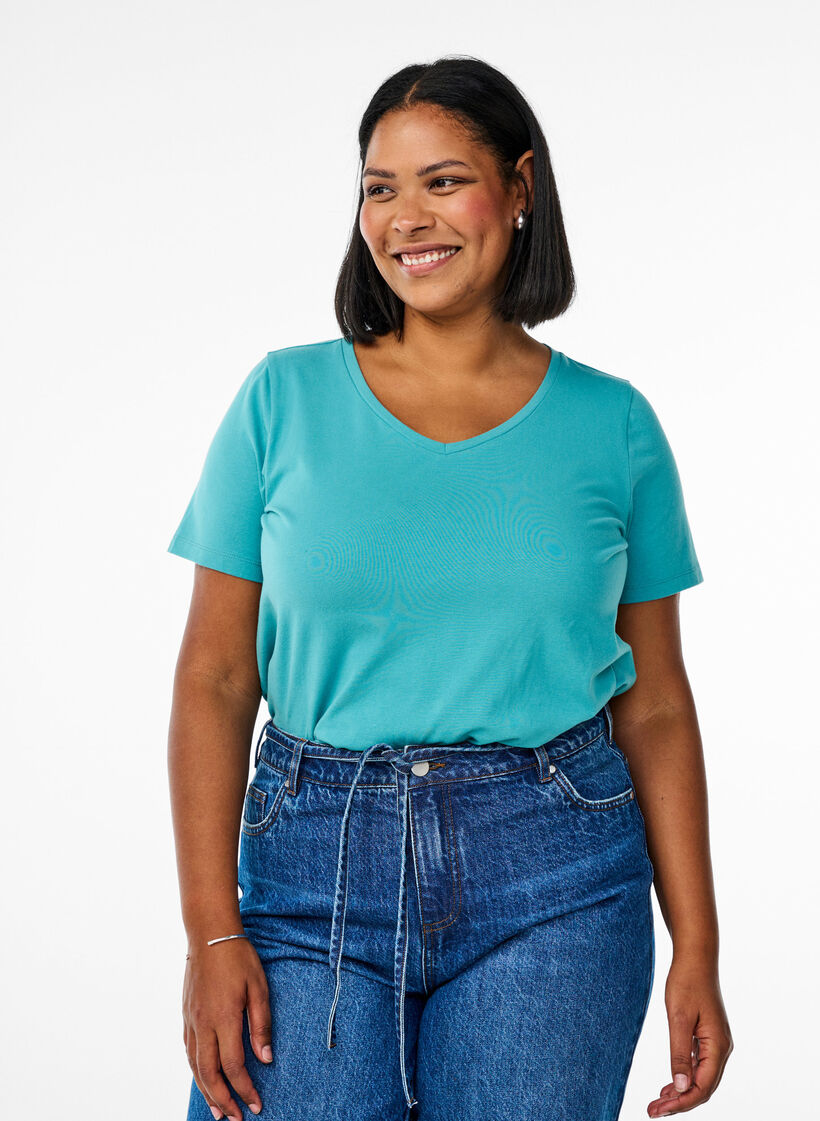 Einfarbiges basic T-Shirt aus Baumwolle, Blau, Model image number 0