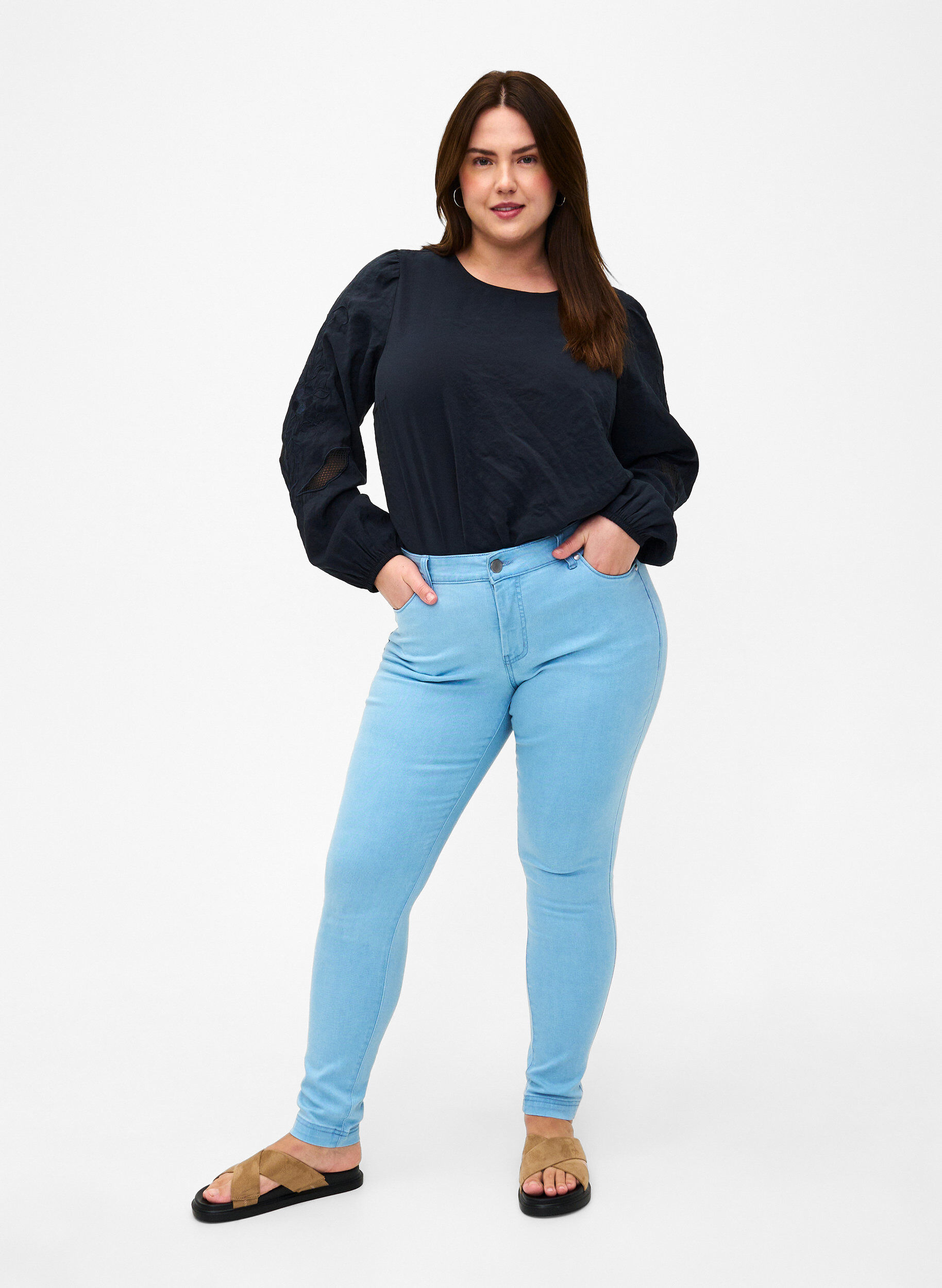ZizziViona Jeans mit normaler Taille, Blau, Model image number 0