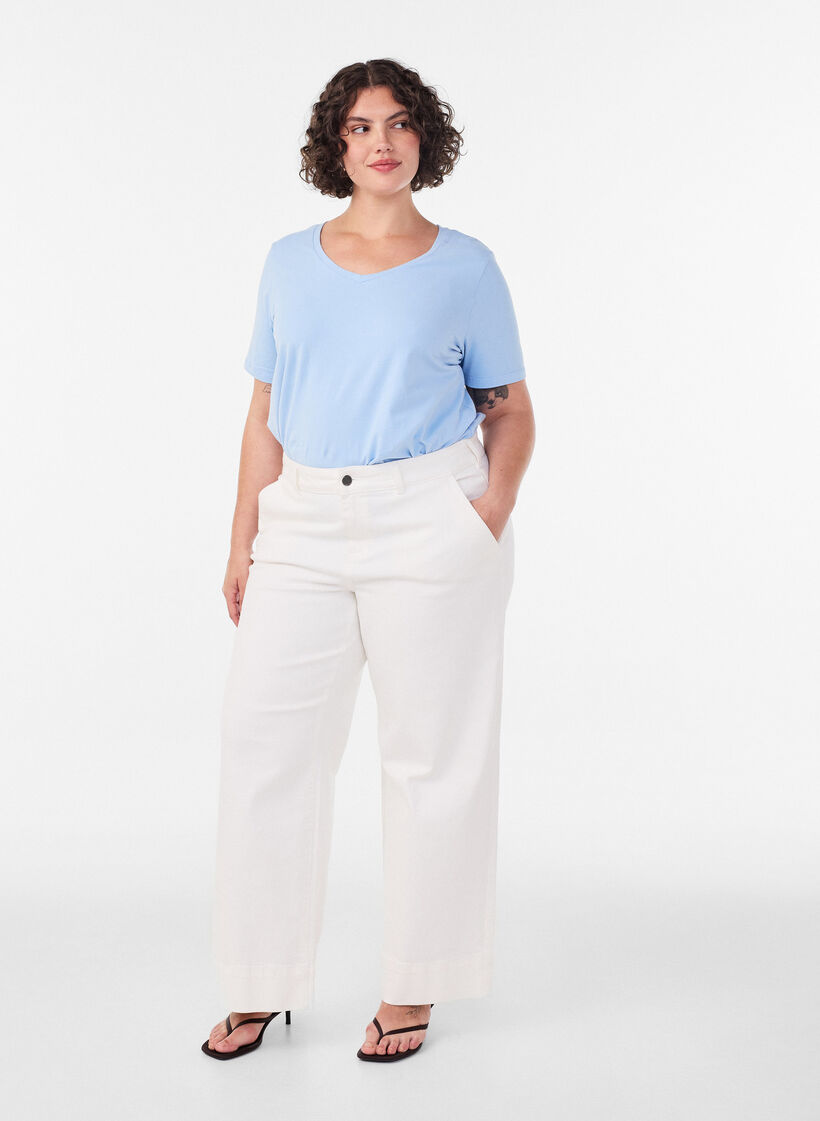 Einfarbiges basic T-Shirt aus Baumwolle, Blau, Model image number 1