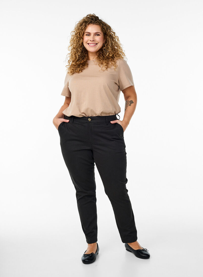 Chinohose aus Baumwolle, Schwarz, Model image number 0