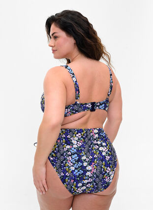 Gedruckte Bikini-Unterteile mit einer hohen Taille, Ditsy Flower, Model image number 1