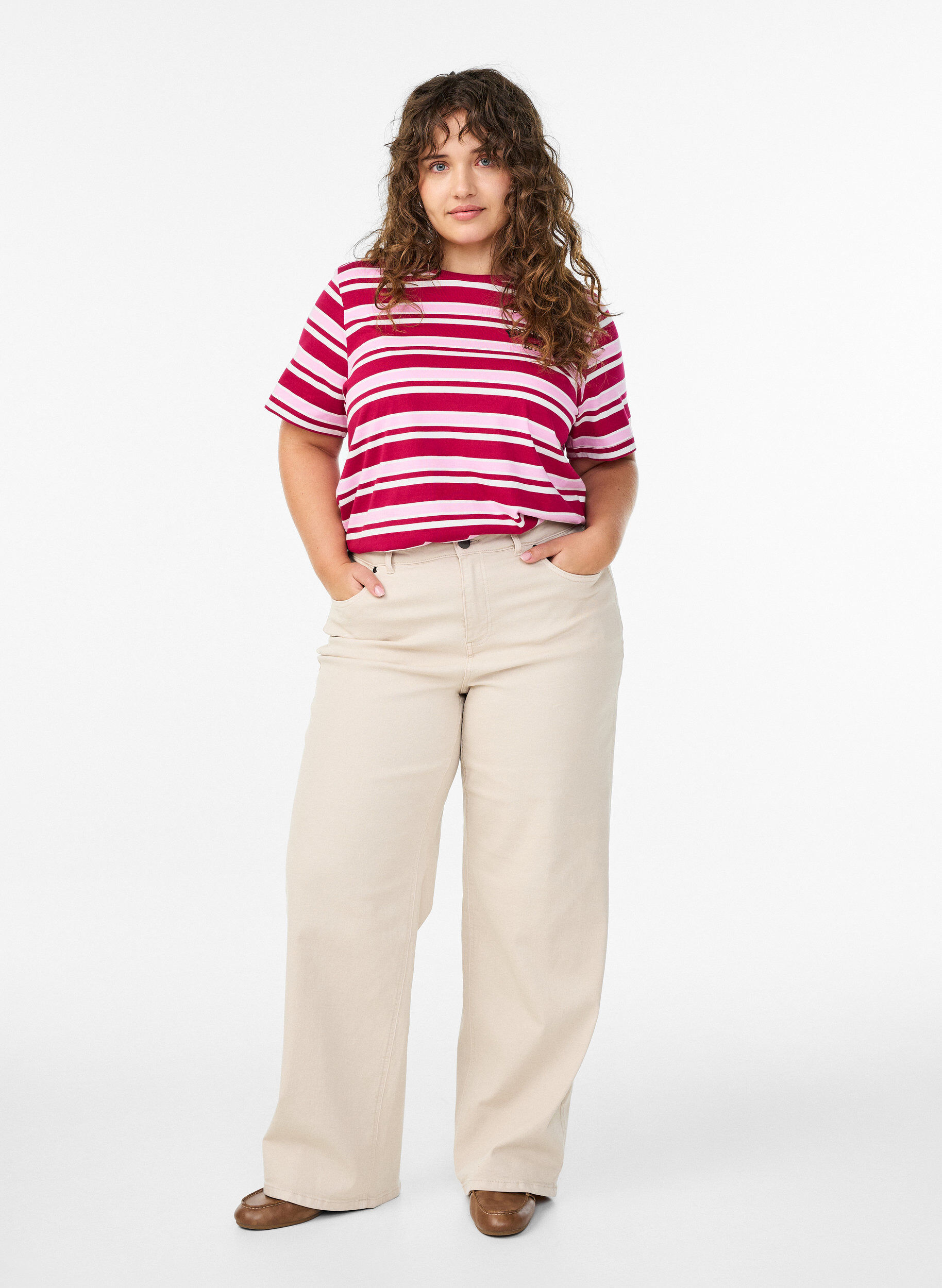 ZizziT-Shirt aus Baumwolle mit Streifen, Rot, Model image number 1