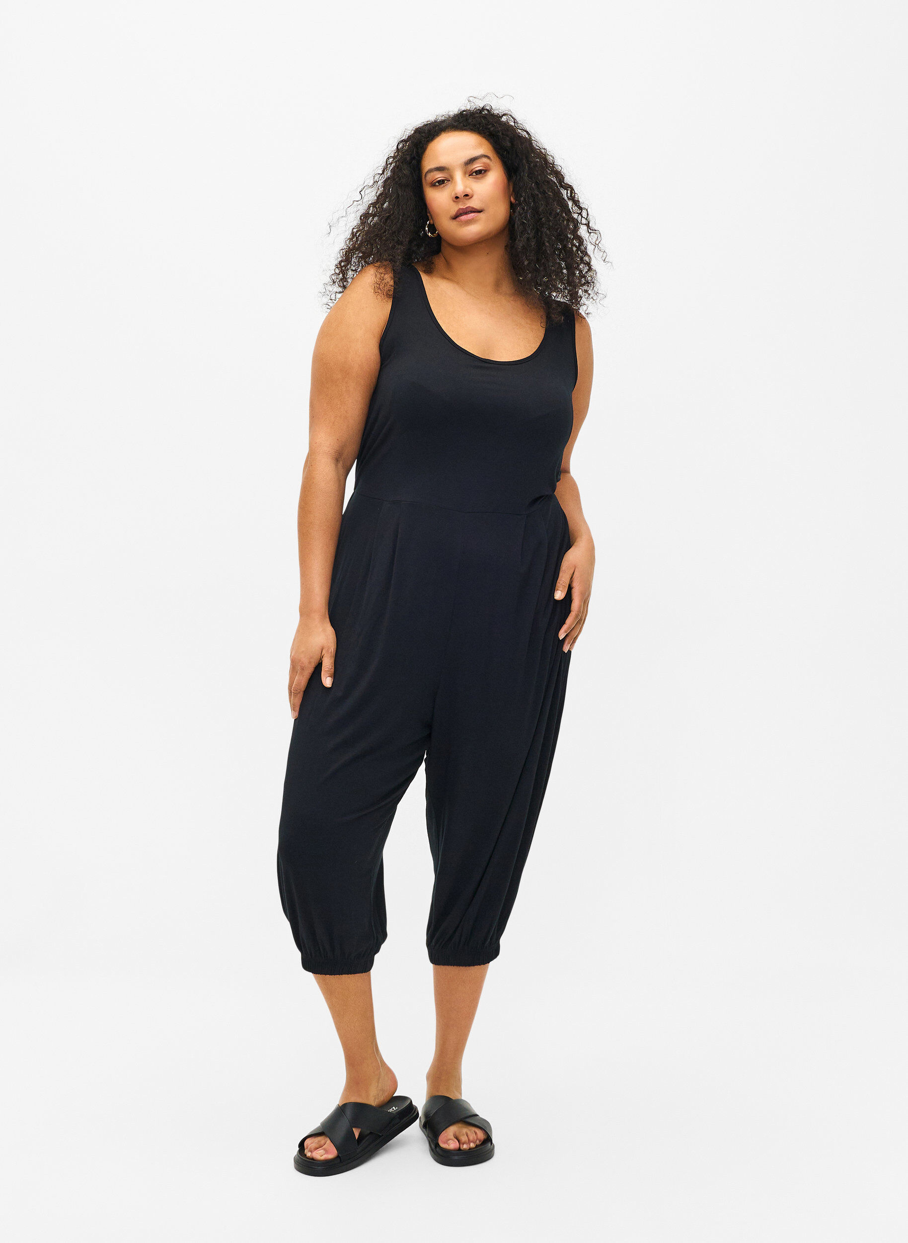 Zizzi&Auml;rmelloser Jumpsuit mit Taschen, Black, Model image number 0