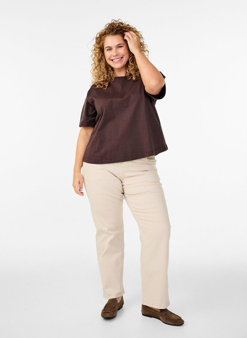 Gemma-Jeans mit hoher Taille, Beige, Model image number 0