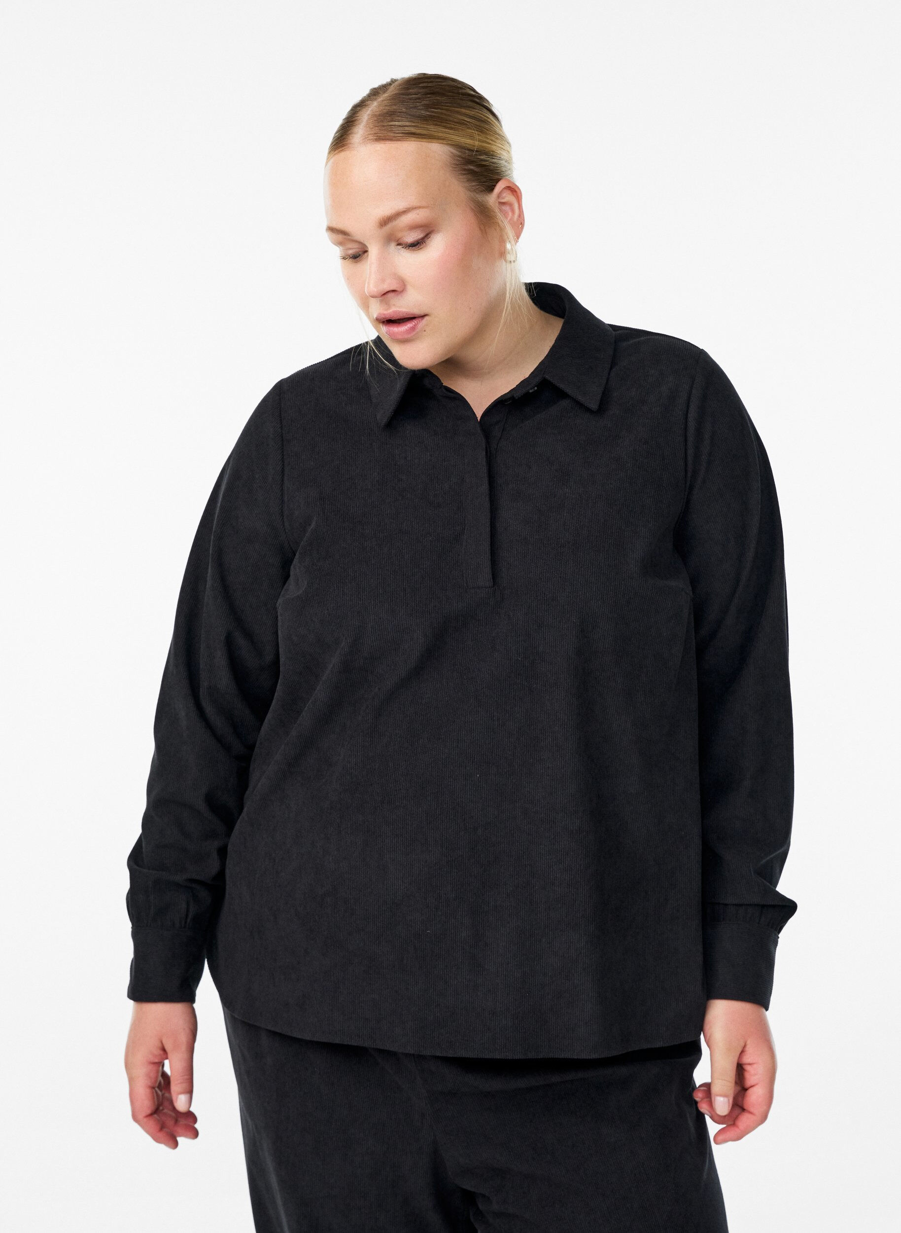 ZizziLang&auml;rmlige Bluse aus Cord, Schwarz, Model image number 0