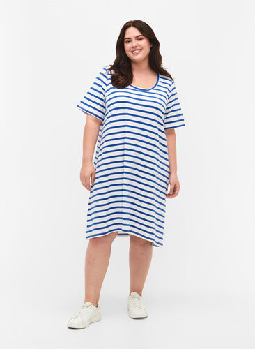 Gestreiftes Jerseykleid mit kurzen Ärmeln, Blue Stripes, Model image number 2
