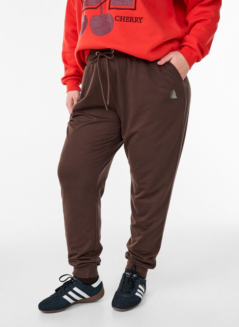 Sweatshirt mit Motiv auf der Vorderseite, Rot, Model image number 0