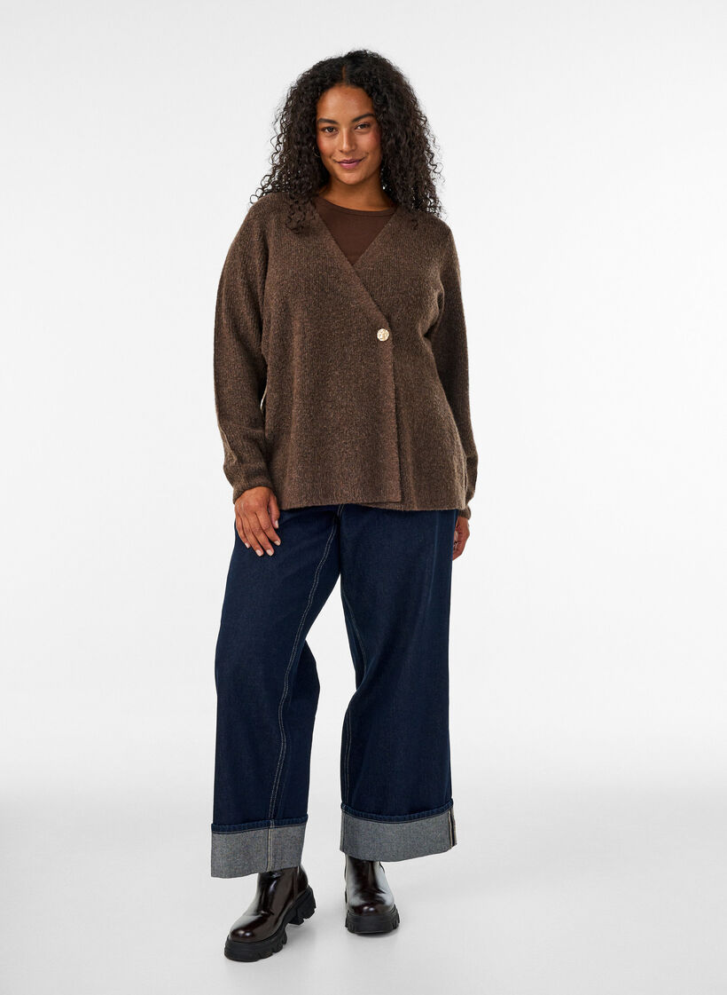 Strickjacke mit asymmetrischem Verschluss, Braun, Model image number 1