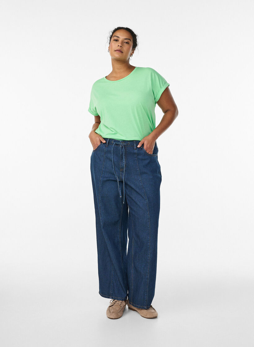 Kurz&auml;rmliges T-Shirt aus einer Baumwollmischung, Gr&uuml;n, Model image number 1