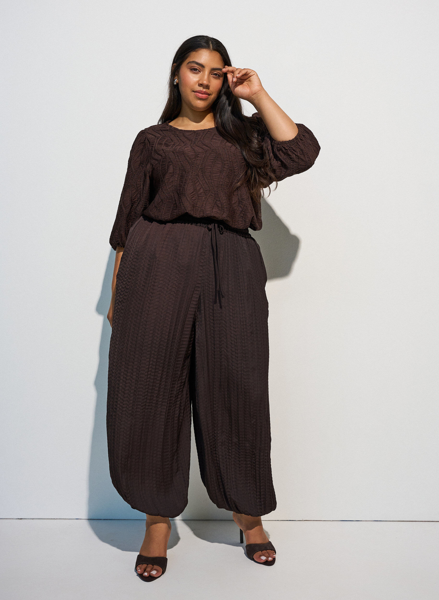 ZizziBluse mit Struktur und 3/4-&Auml;rmeln, Braun, Model image number 1