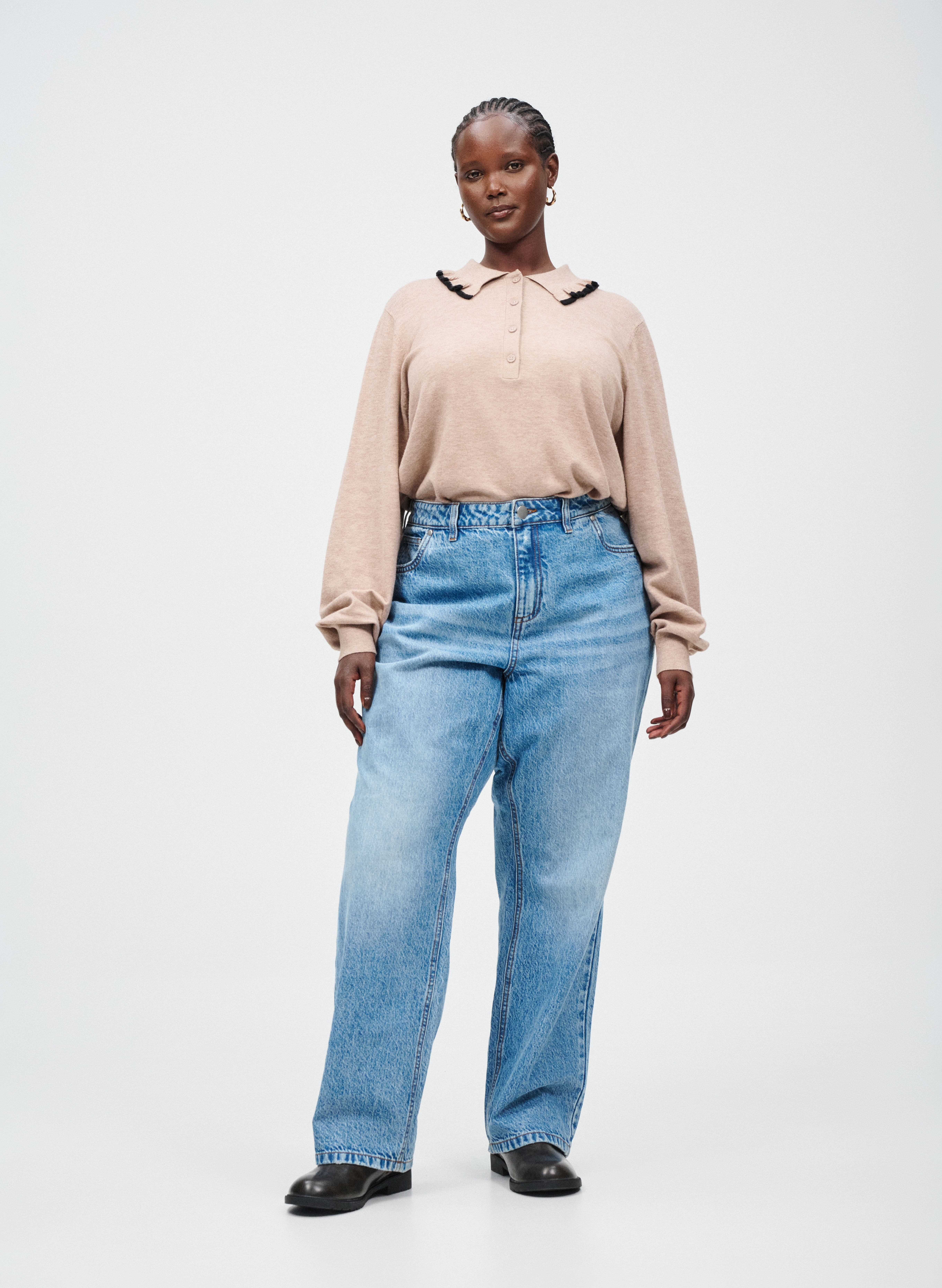 ZizziPolo mit Detailkragen, , Model