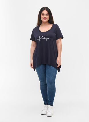 Kurzarm T-Shirt aus Baumwolle mit A-Linie, Night Sky Silv Heart, Model image number 2