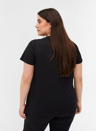 Kurzarm T-Shirt aus Baumwolle mit Nieten, Black, Model image number 1
