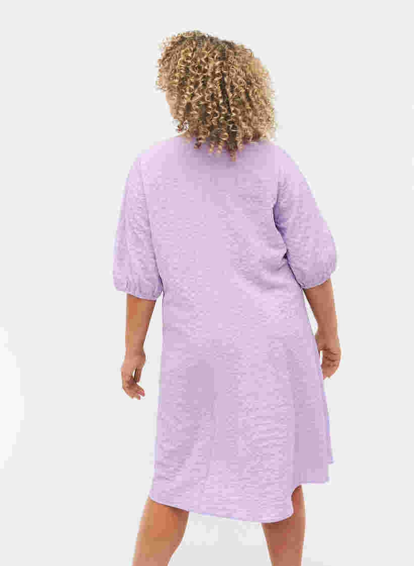 Kleid in Crêpe-Qualität mit V-Ausschnitt und Ballonärmeln, Lavendula, Model image number 1