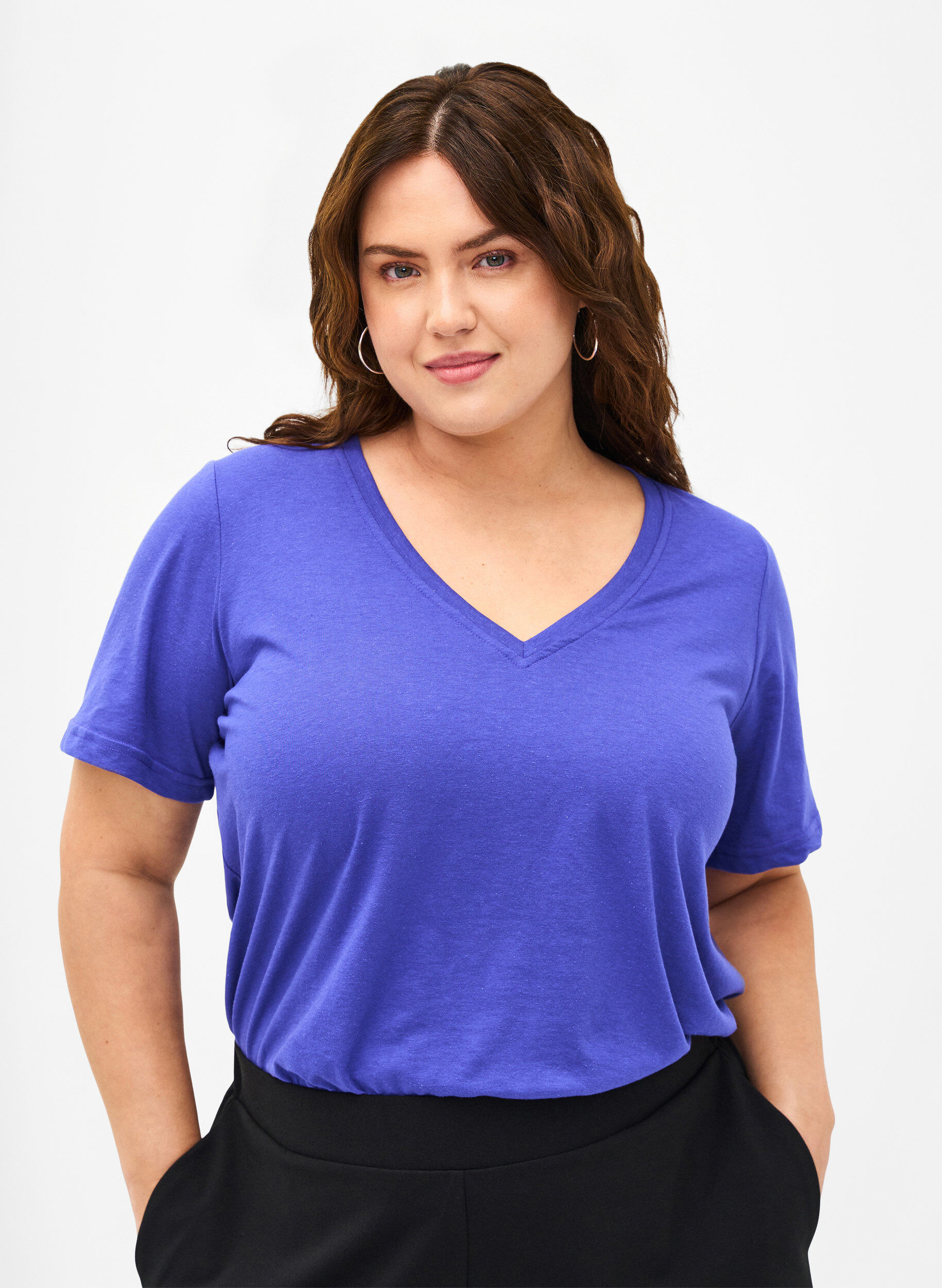 ZizziFLASH - T-Shirt mit V-Ausschnitt, Royal Blue, Model image number 0