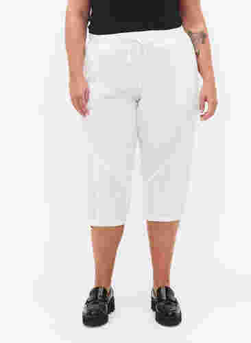 Capri-Hose aus Baumwolle, Bright White, Model image number 2