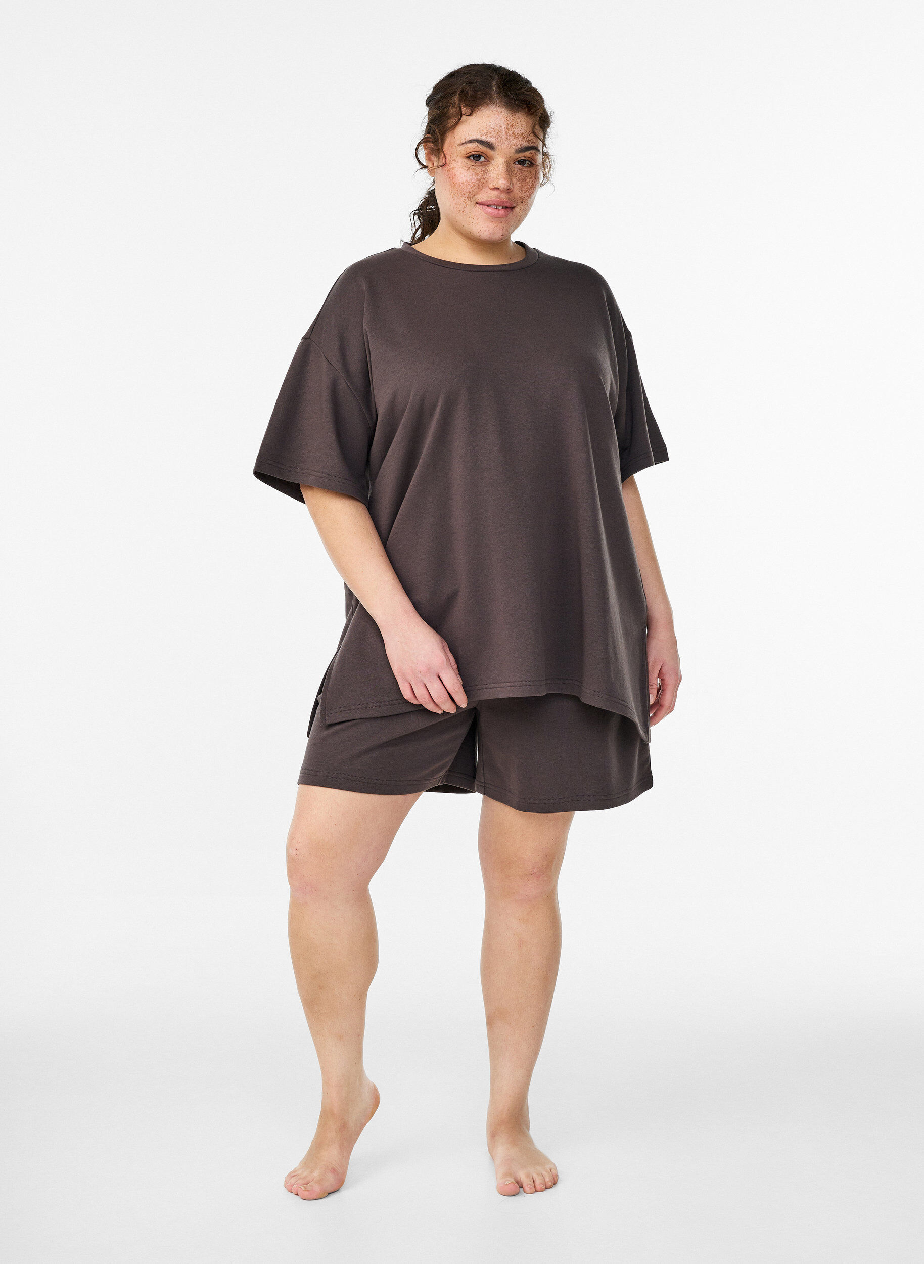 ZizziOversized T-Shirt aus Sweat, Braun, Model image number 1