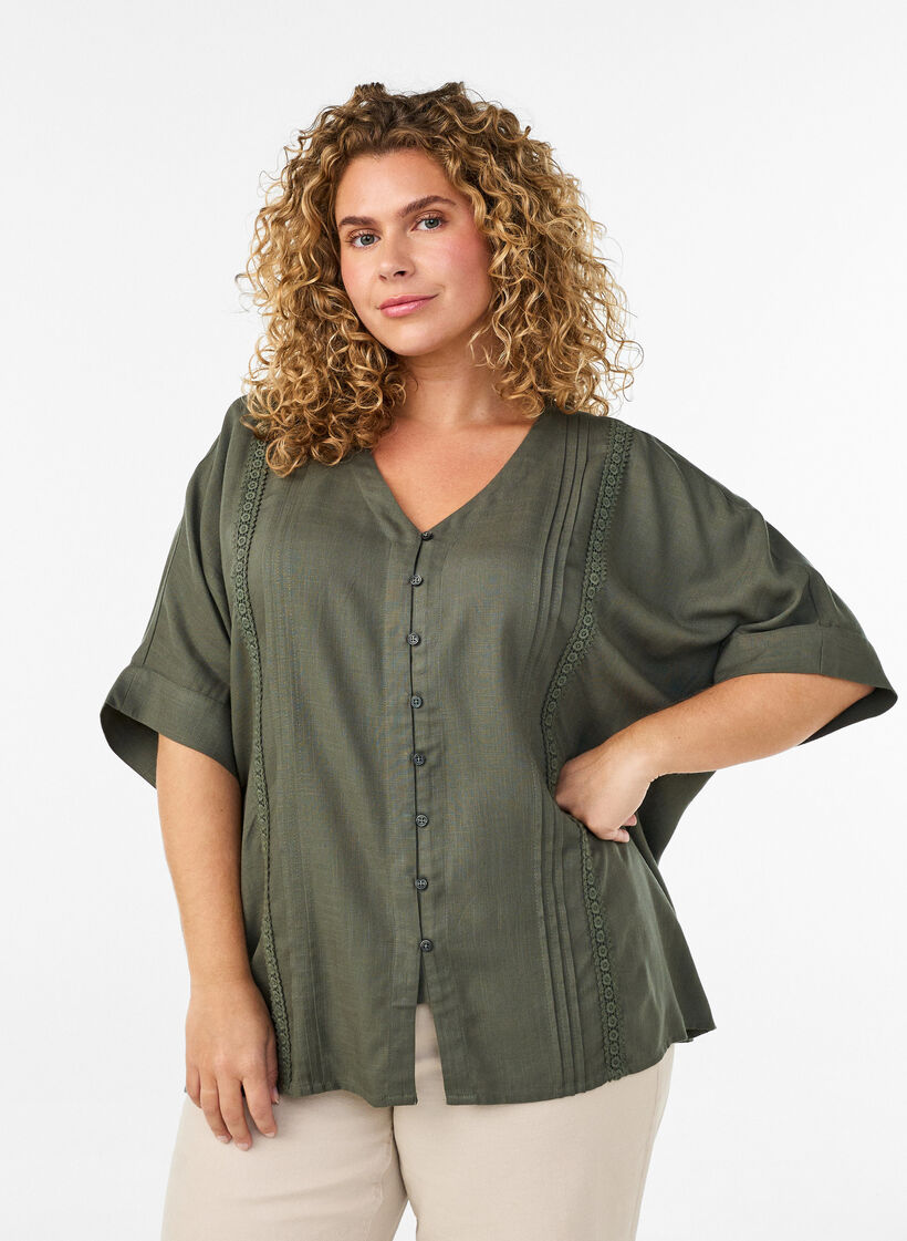 Viskosebluse mit Crochet-Besatz und Kn&ouml;pfen, Gr&uuml;n, Model image number 0