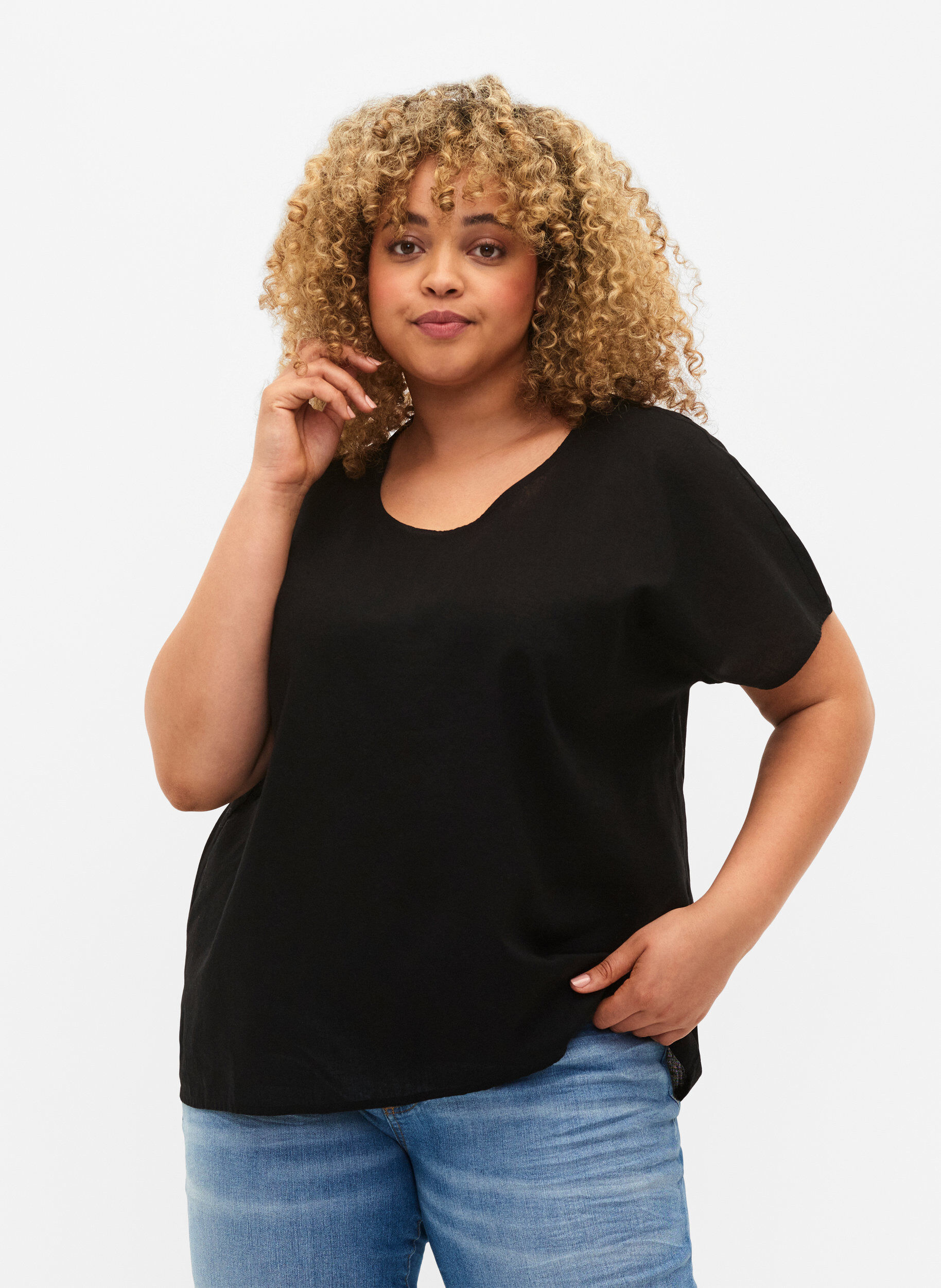 ZizziKurz&auml;rmelige Bluse aus Baumwollmischung mit Leinen, Black, Model image number 0