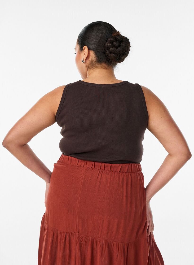 Tailleiertes Top mit Motiv, Braun, Model image number 2