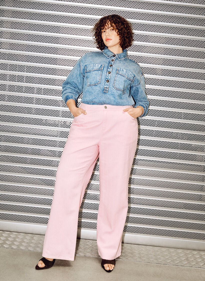 Myra Jeans aus farbigem Denim mit weiter Passform und strukturiertem Muster, Rot, Image image number 0