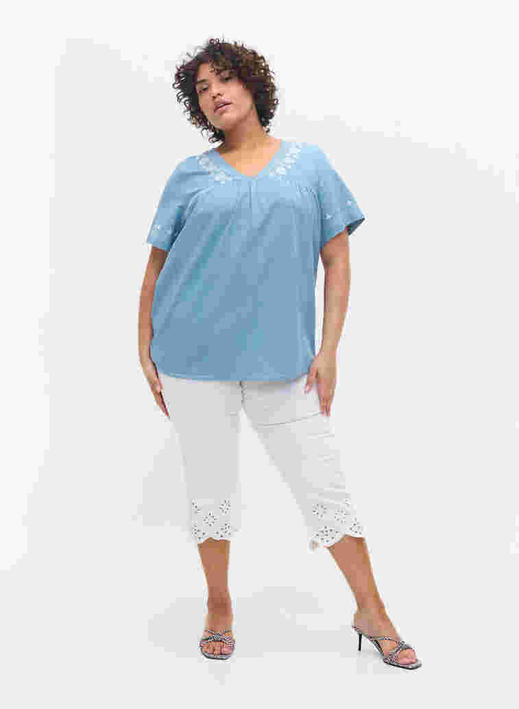 Kurzärmelige Bluse mit Stickerei, Light blue denim, Model image number 2