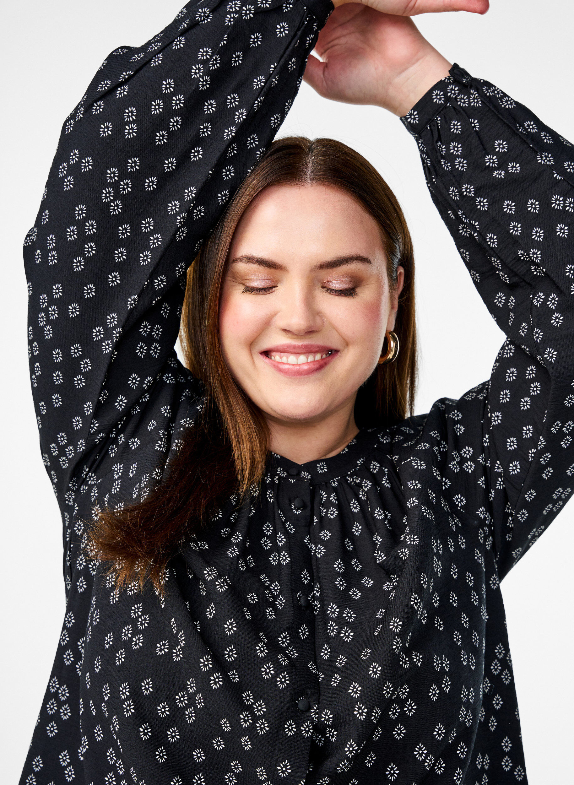 ZizziLang&auml;rmlige Tunika mit floralem Print, Schwarz, Image image number 0