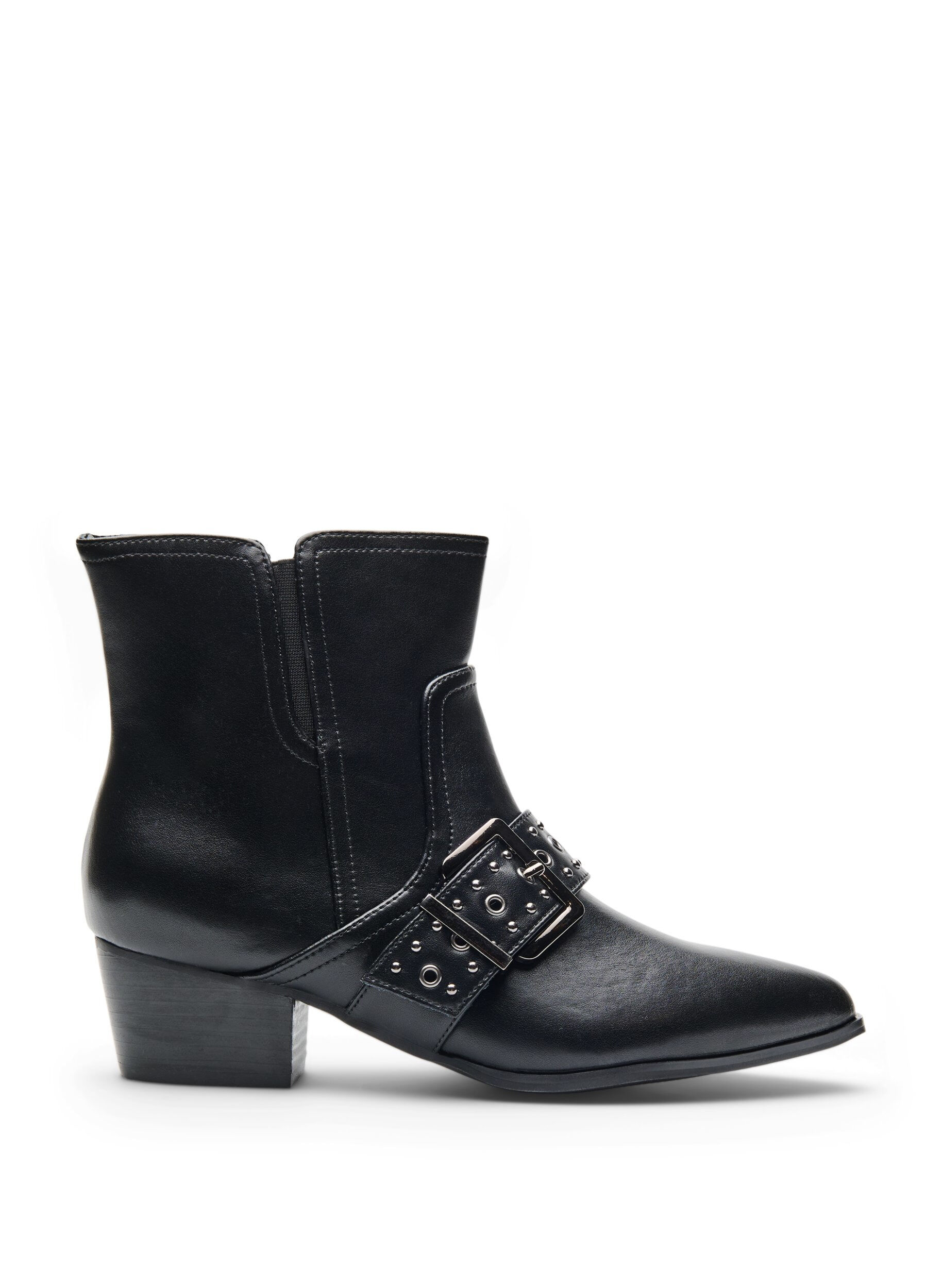 Kn&ouml;chelstiefel aus Leder mit Riemen und Nieten