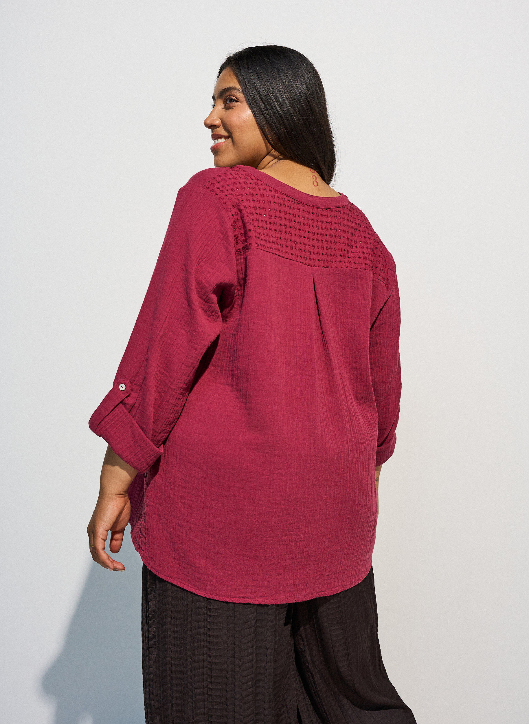 ZizziBluse aus Baumwollmusselin mit Lochstickerei, Rot, Model image number 2