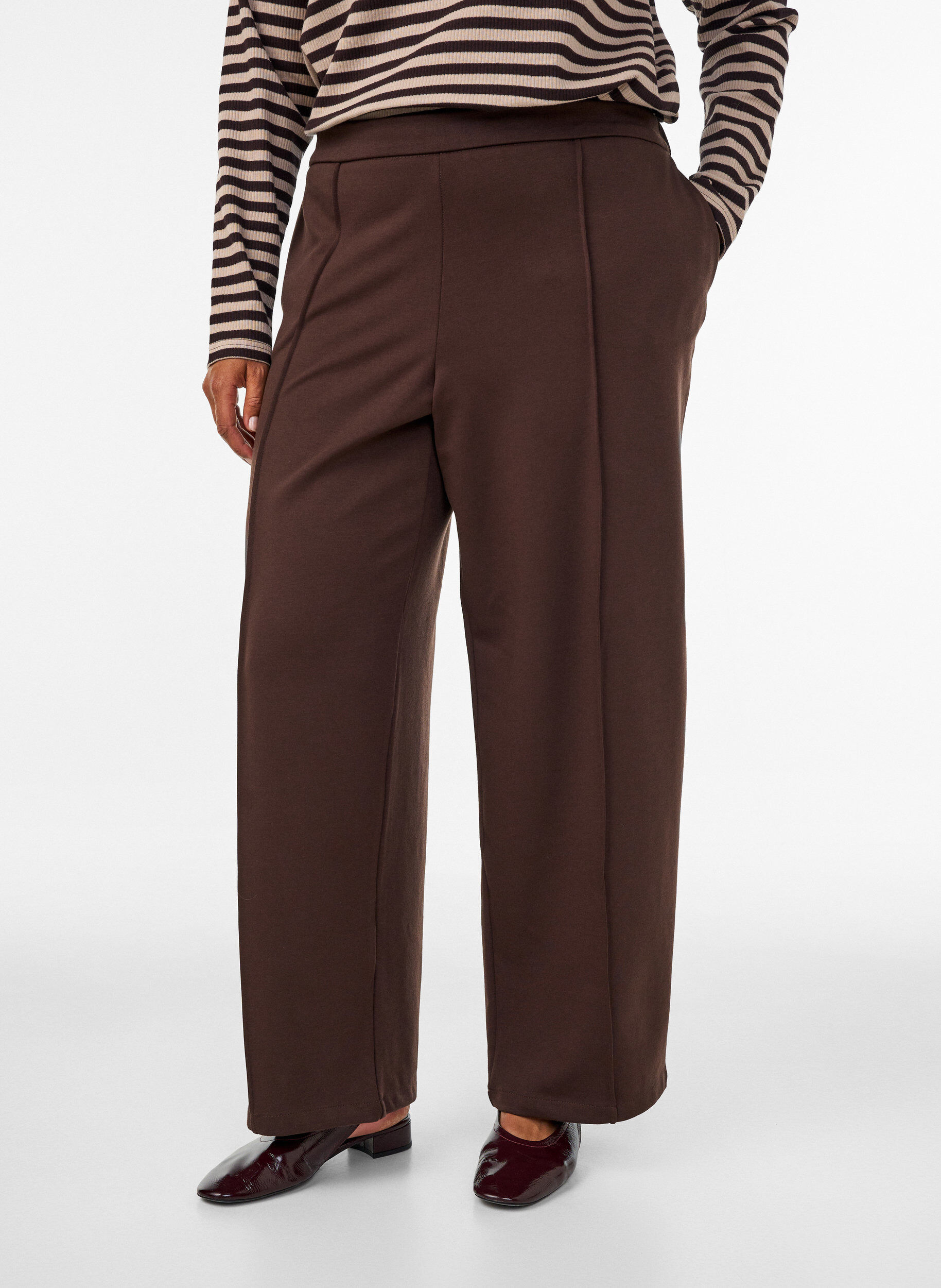 ZizziLockere Hose aus Jersey mit hoher Taille, Braun, Model image number 2
