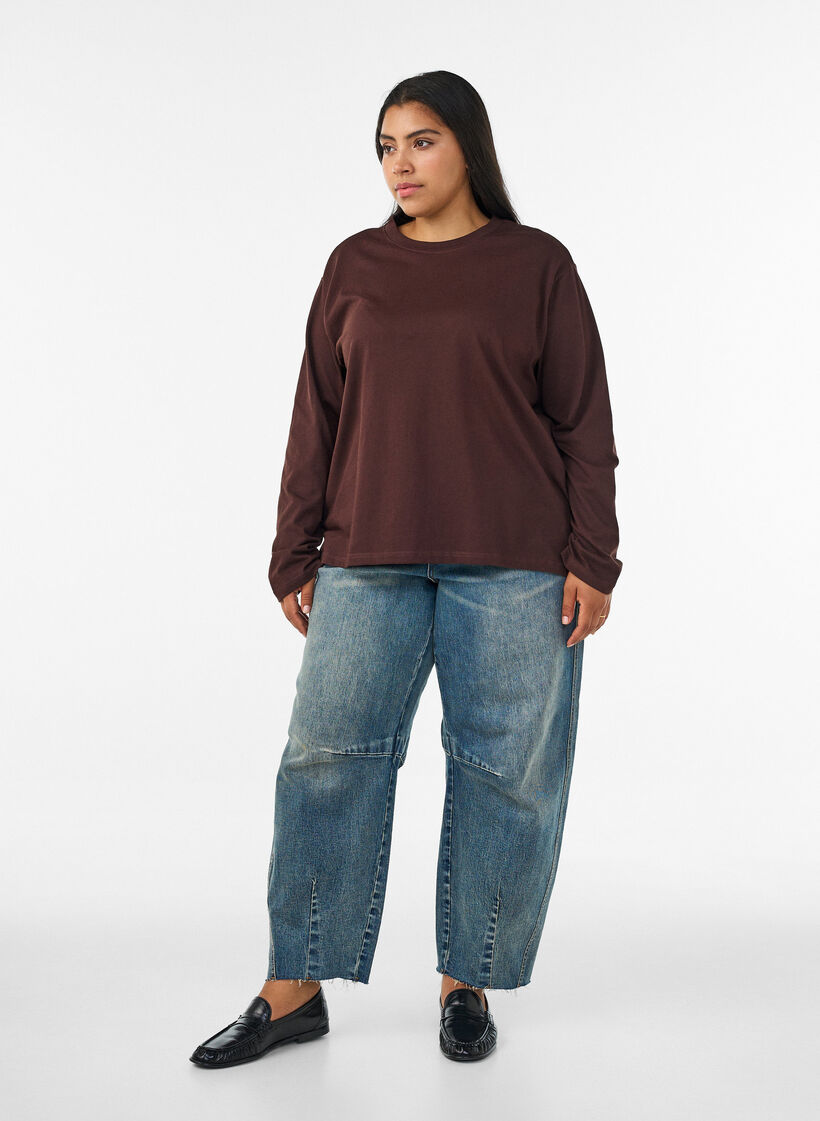 Basic T-Shirt mit langen &Auml;rmeln, Braun, Model image number 1