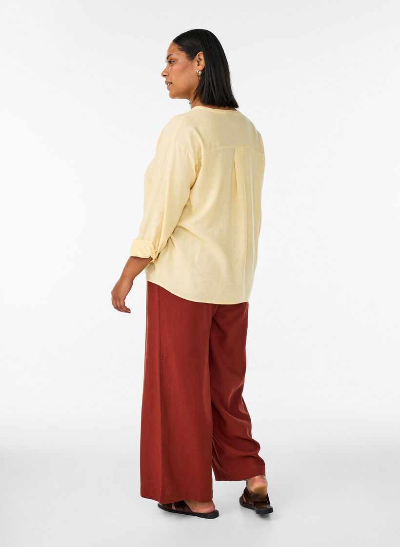 Hose aus Leinen und Viskose mit weitem Bein, Rot, Model image number 1