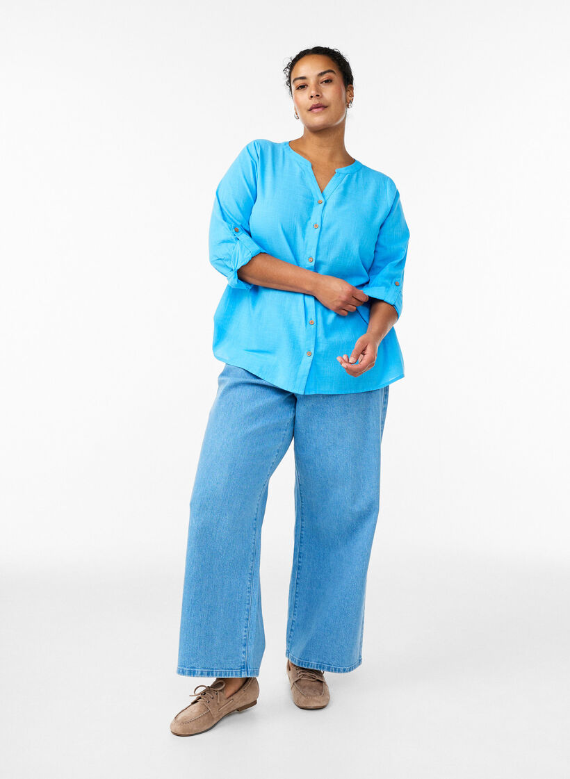 Hemdbluse aus Baumwolle mit V-Ausschnitt, Blau, Model image number 1