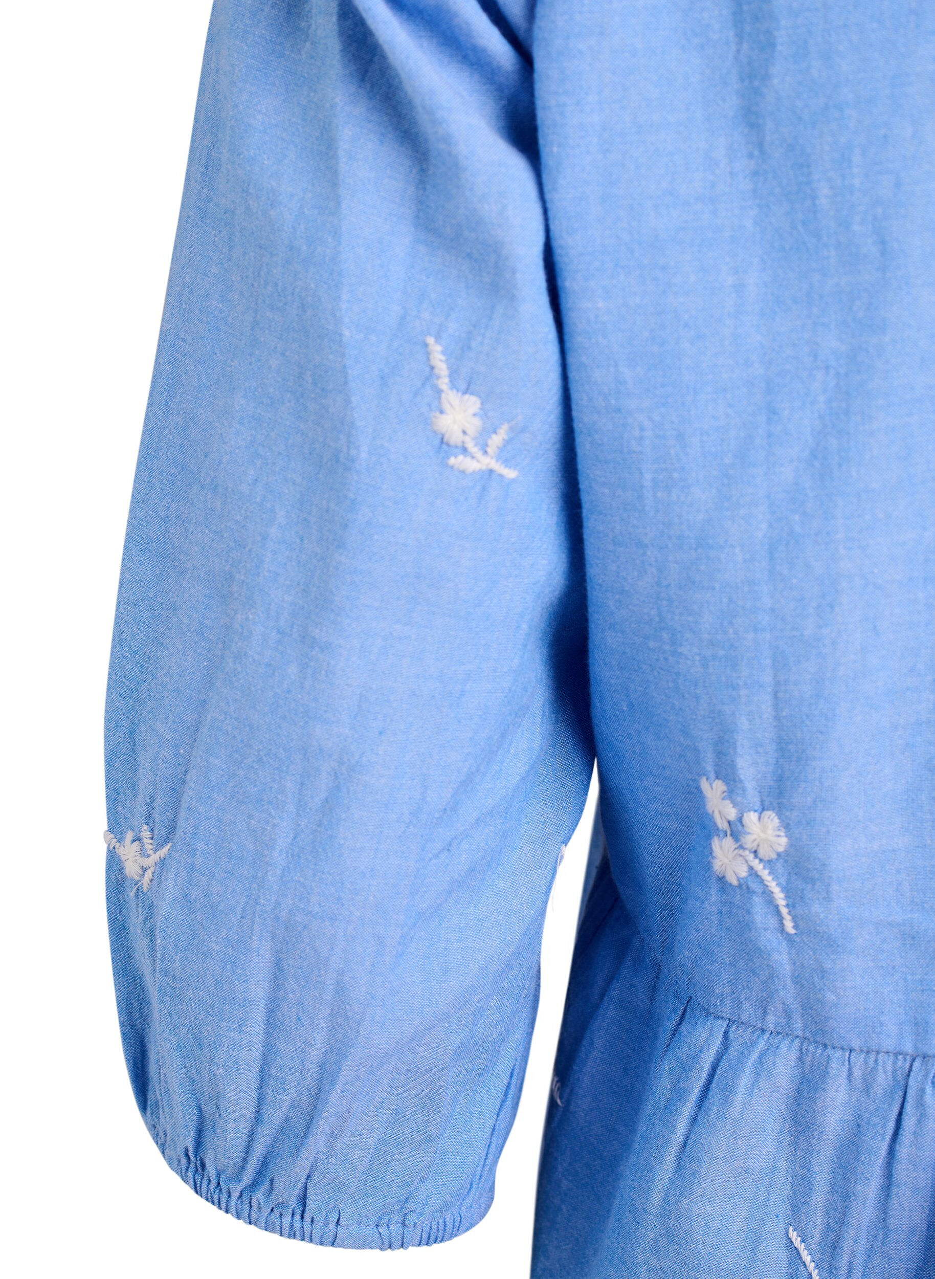 ZizziBluse aus Baumwolle mit gestickten Blumen und Knopfverschluss, Blau, Packshot image number 3