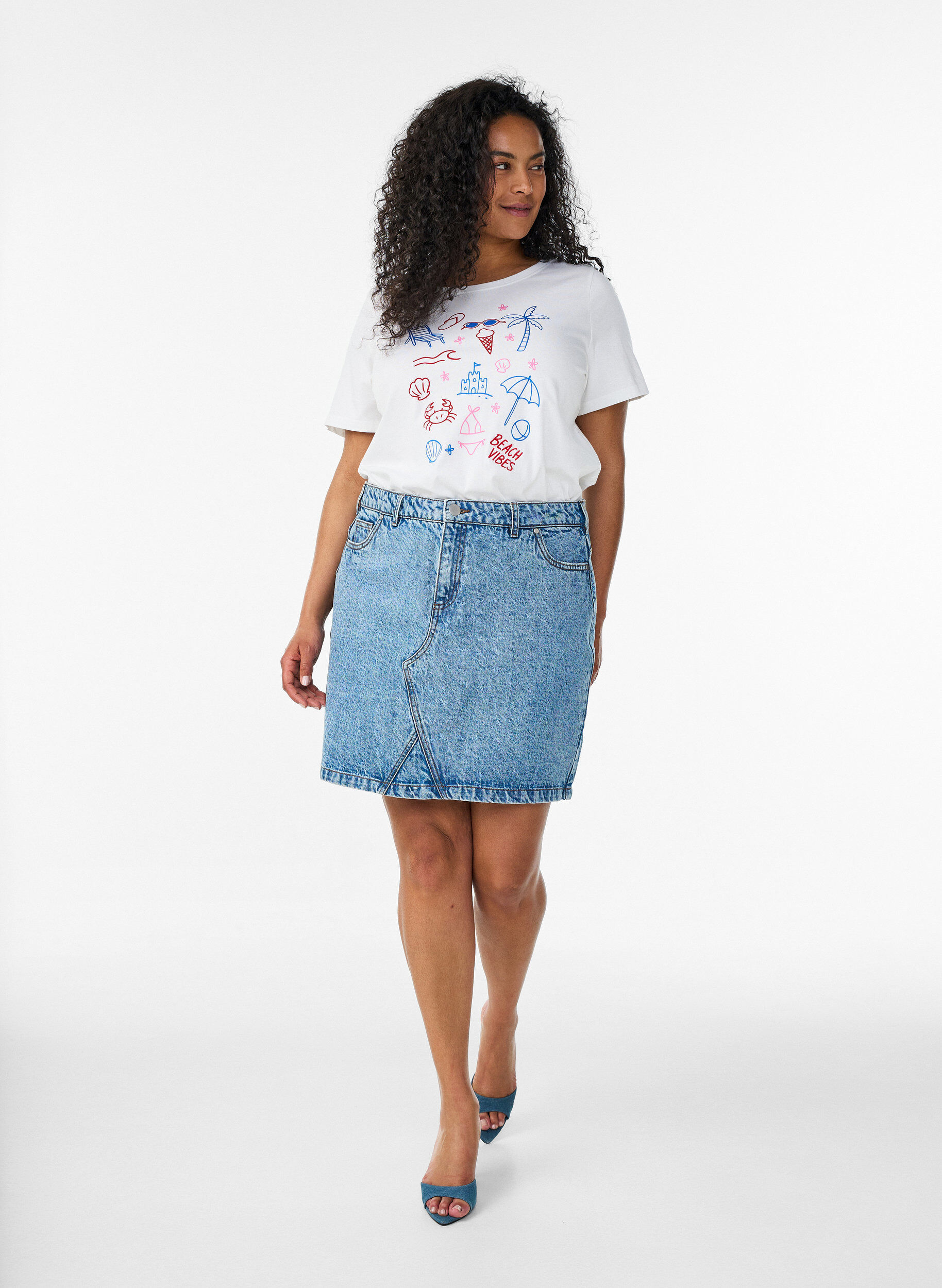 ZizziT-Shirt aus Bio-Baumwolle mit Strand-Print, Wei&szlig;, Model image number 1