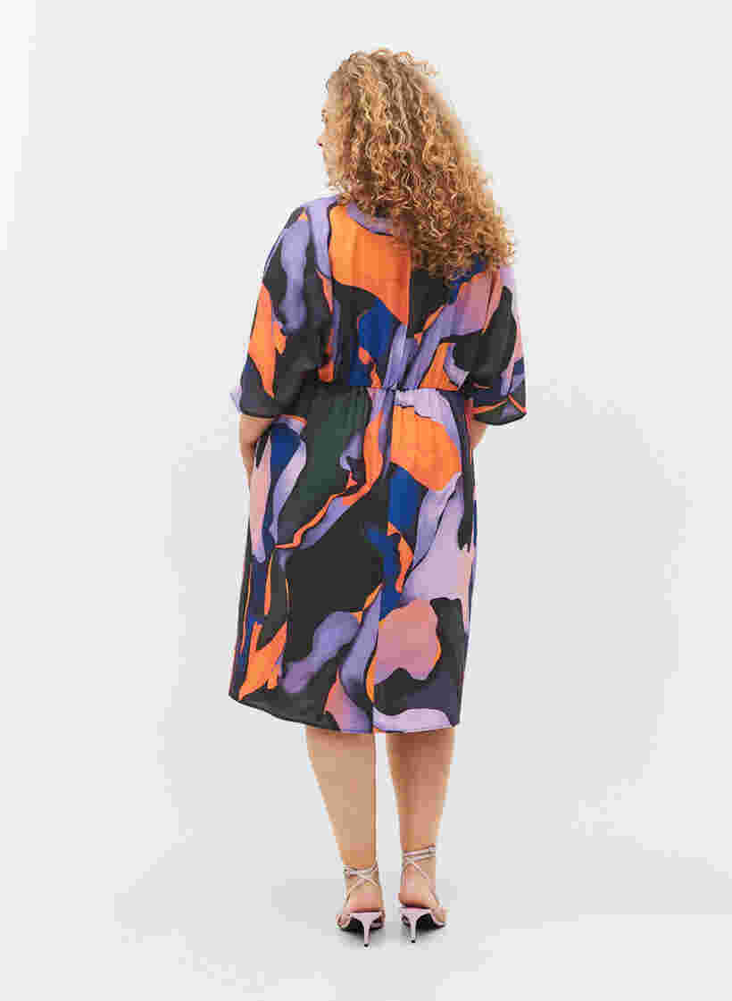 Midi Kleid mit V-Ausschnitt und farbigem Druck, Big Scale Print, Model image number 1
