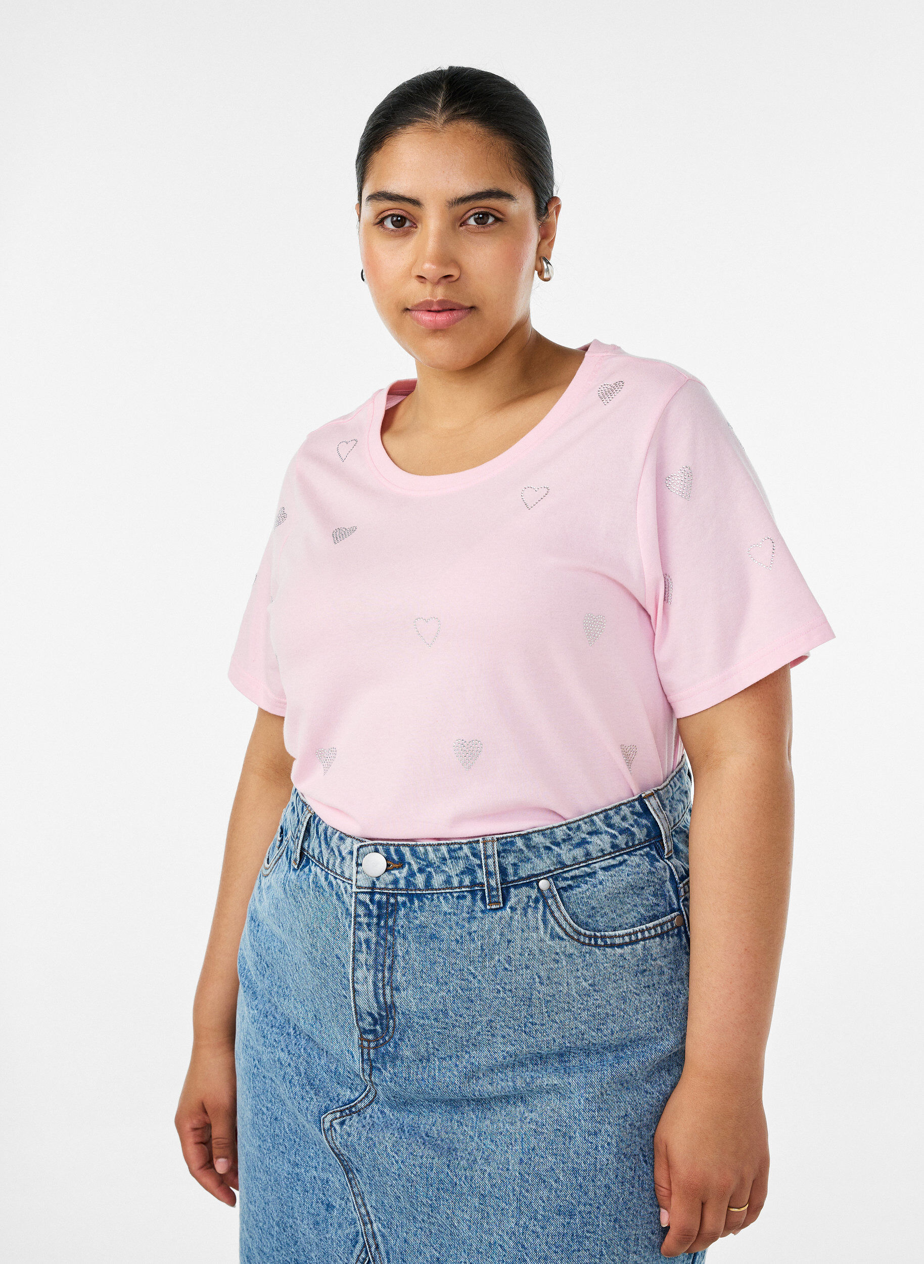 ZizziT-Shirt aus Bio-Baumwolle mit Herzen, Rot, Model image number 0