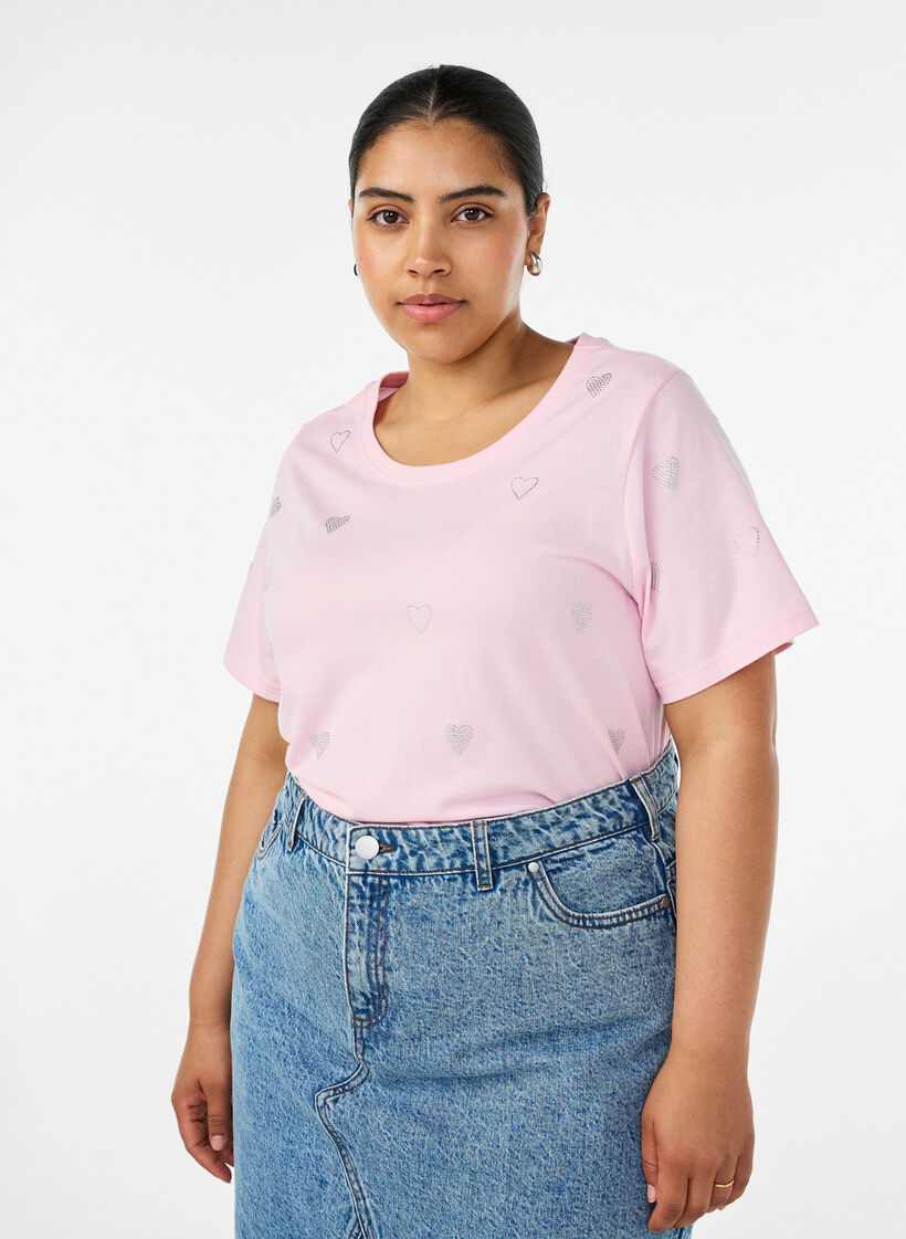 T-Shirt aus Bio-Baumwolle mit Herzen, Rot, Model image number 0