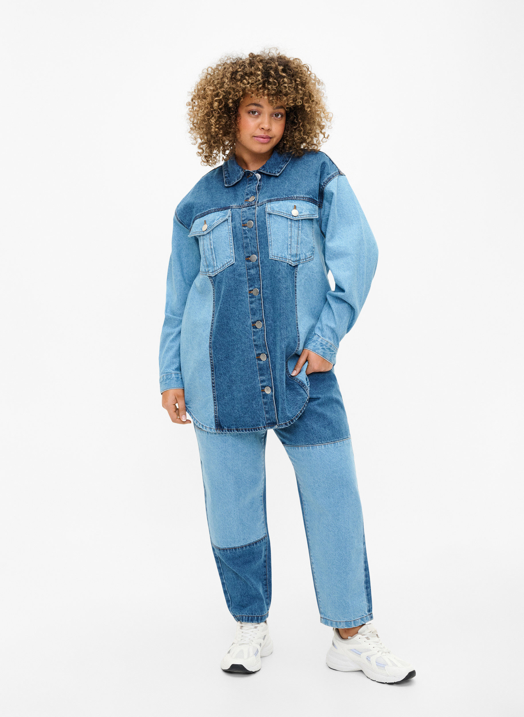 ZizziColorblock Denim-Jacke, Light Blue Denim, Model image number 2
