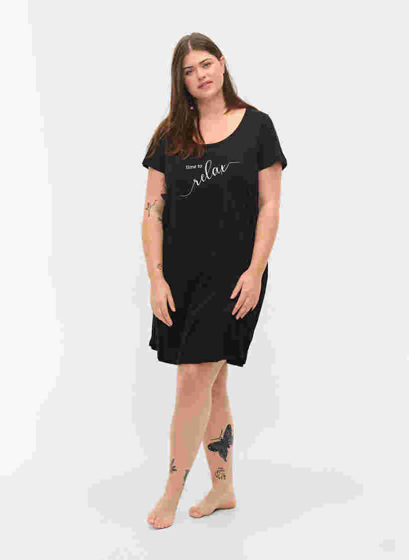 Kurzarm Nachthemd aus Baumwolle, Black RELAX, Model image number 2