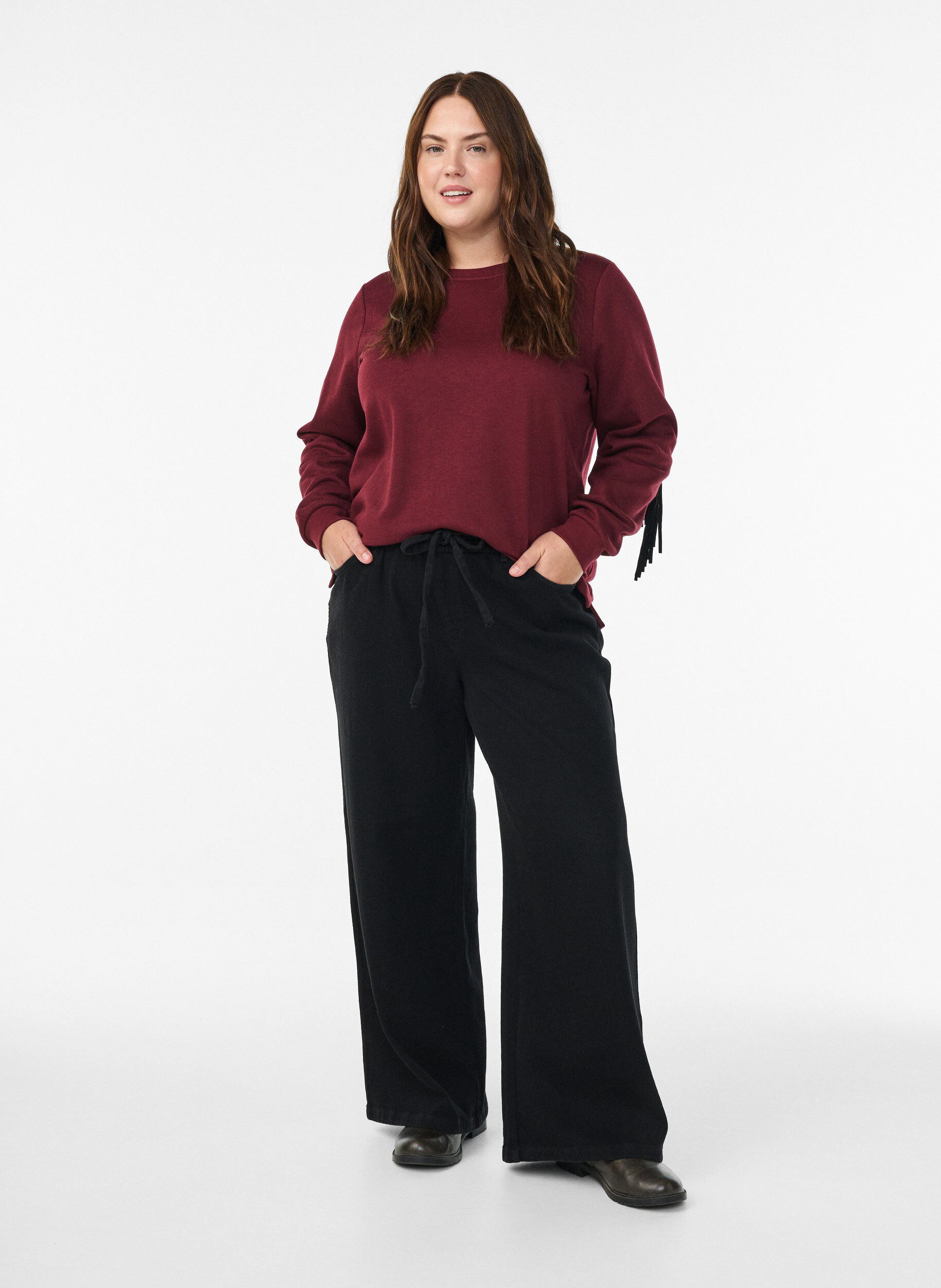 ZizziSweatshirt mit Fransen, Dunkles Bordeaux, Model image number 1