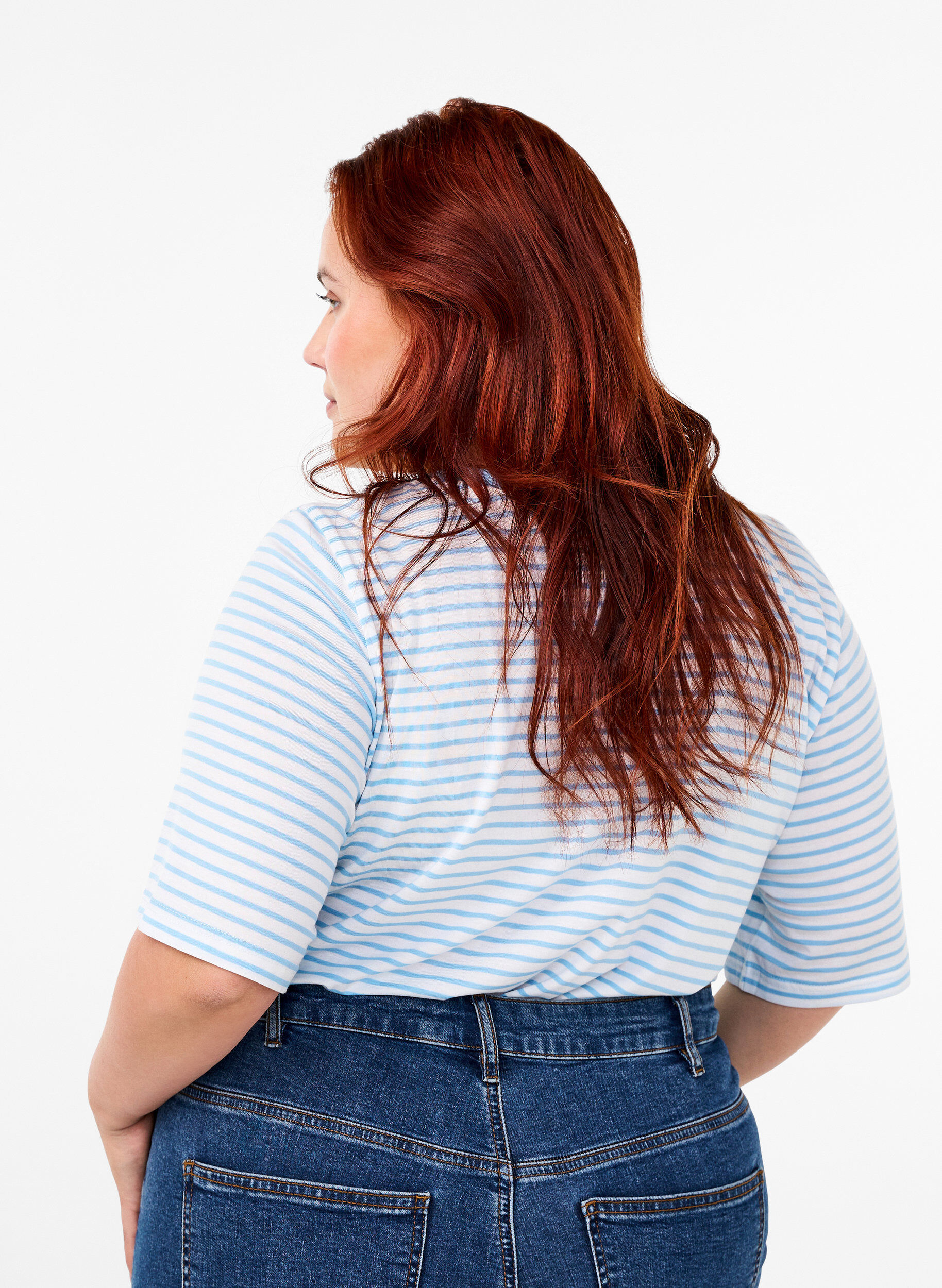 ZizziGestreiftes T-Shirt aus Lyocell mit Rundhalsausschnitt, Blau, Model image number 2