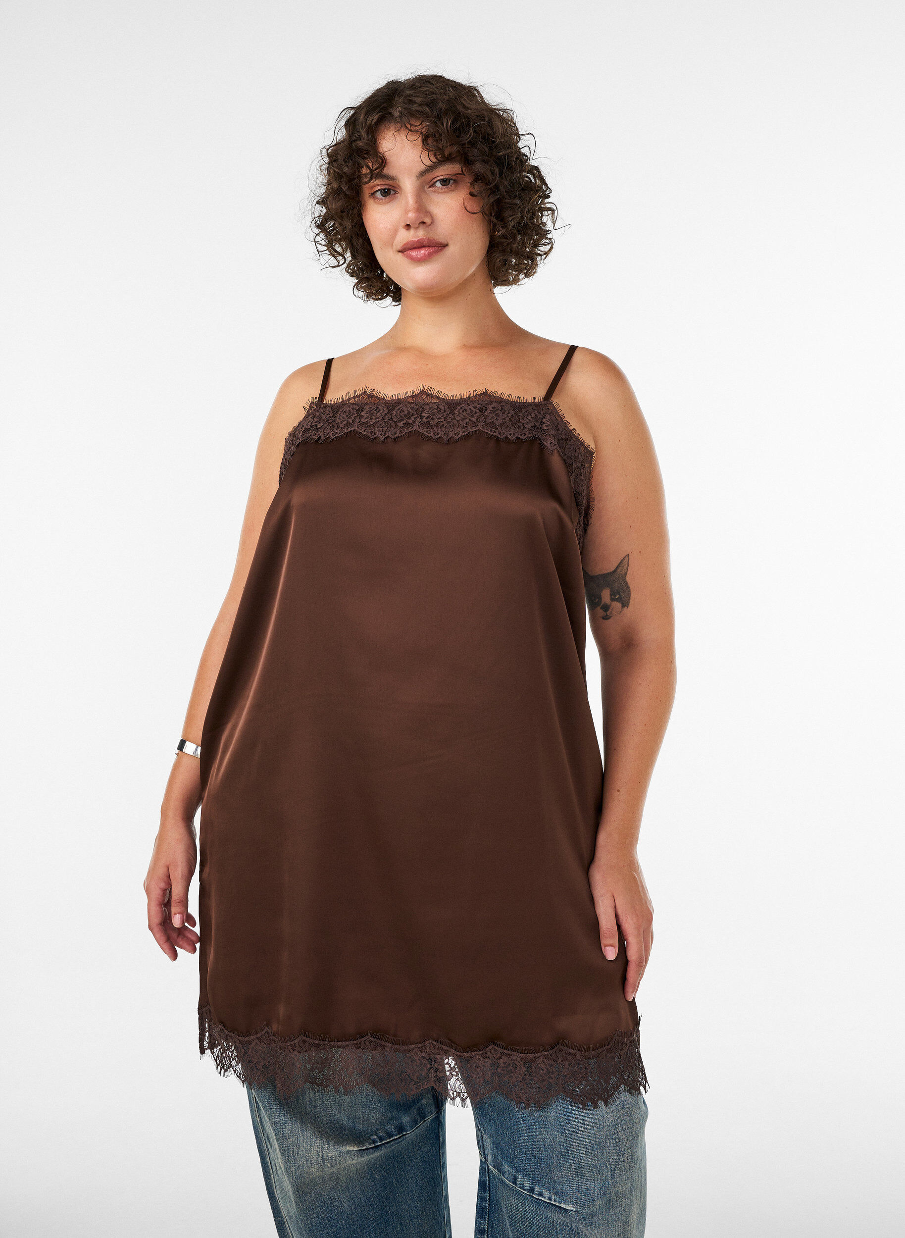 ZizziLanges Top aus Satin mit Spitzen, Braun, Model image number 0