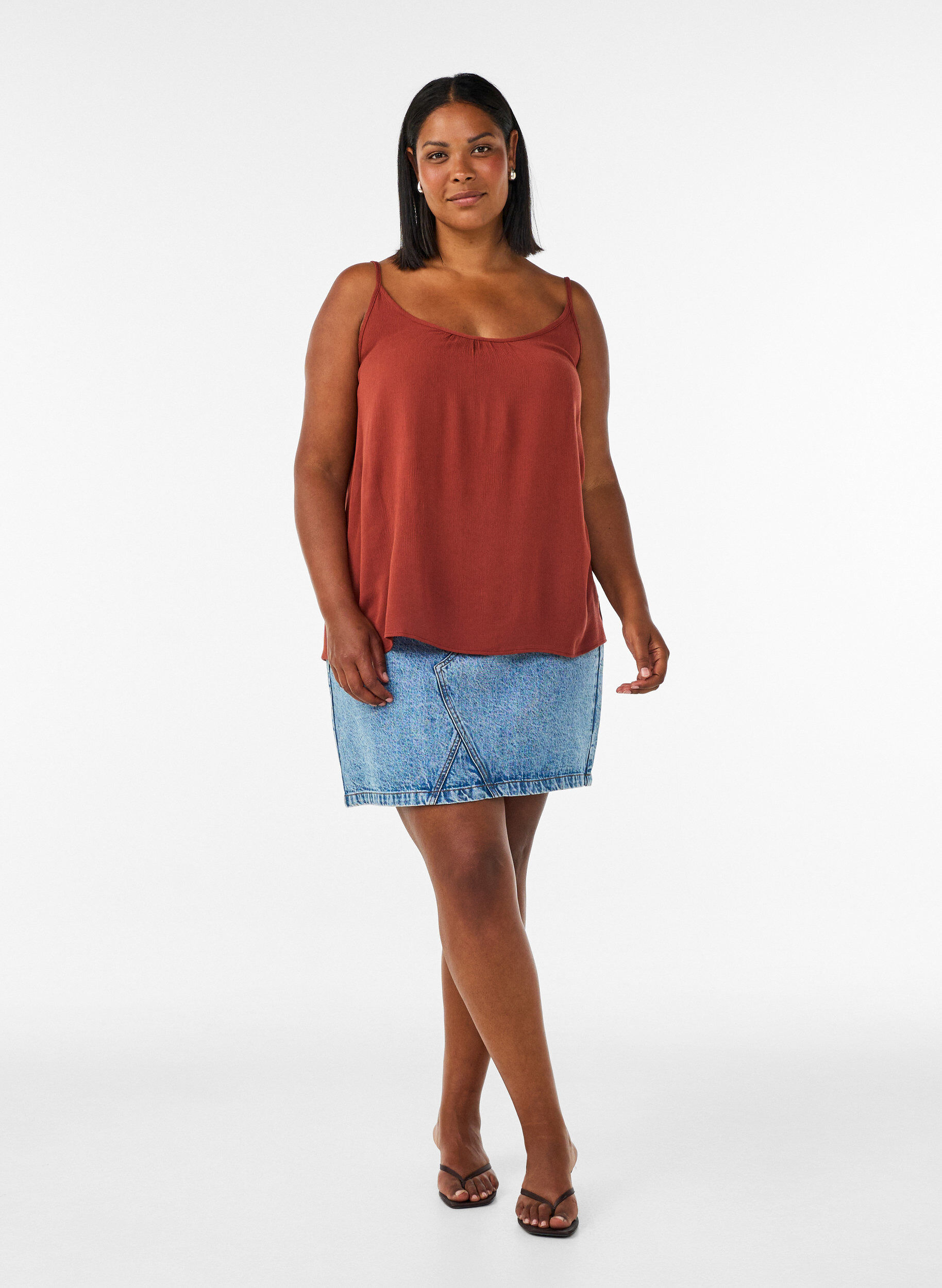ZizziTr&auml;gertop aus Viskose, Rot, Model image number 1