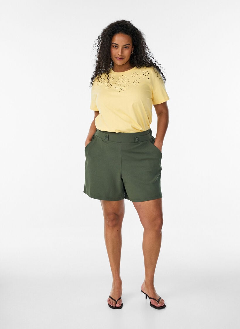 Kurze Hosen mit Taschen und lockerer Passform, Gr&uuml;n, Model image number 1