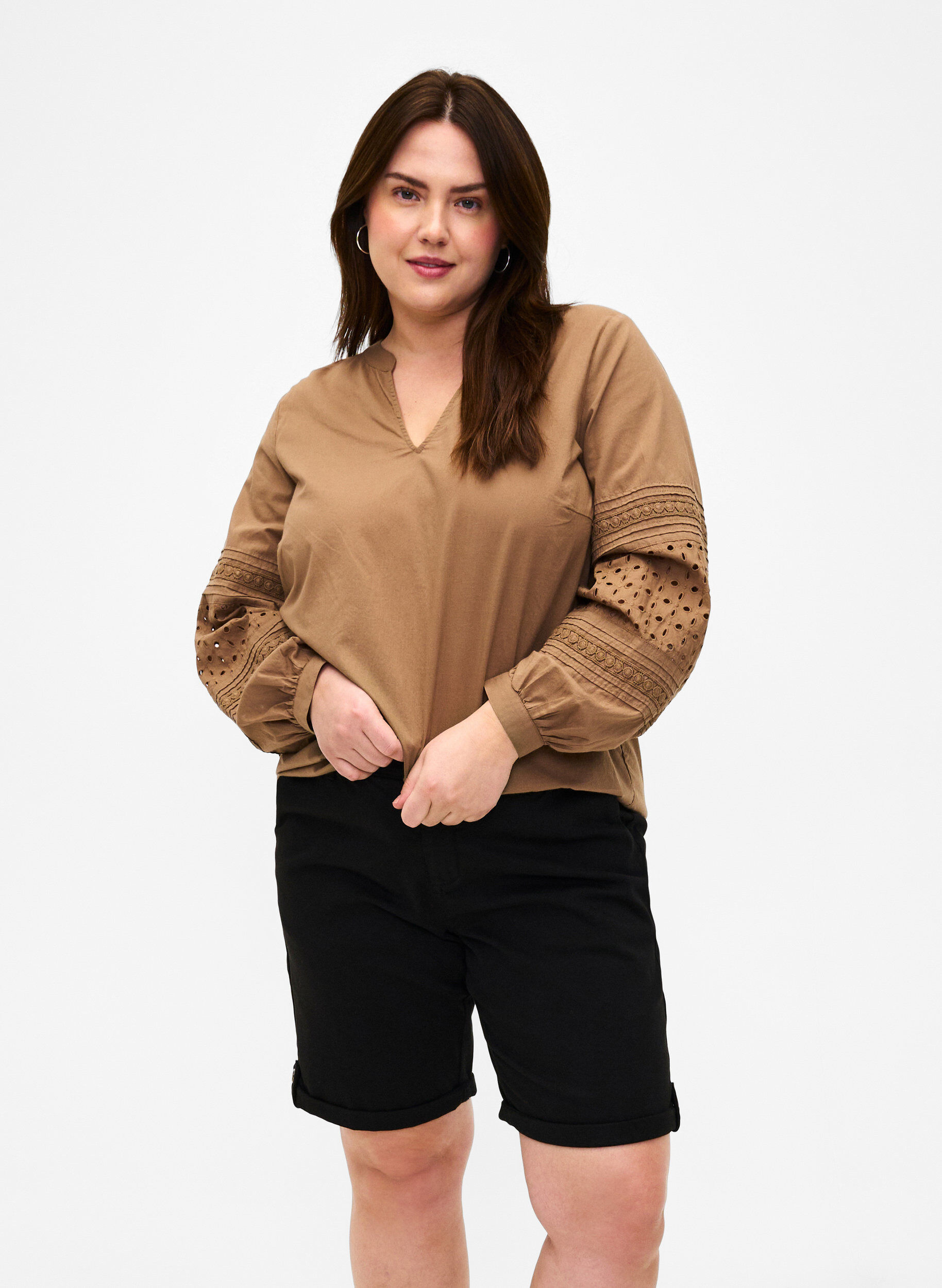 ZizziKurze Hosen im Chino-Stil mit Taschen, Black, Model image number 0