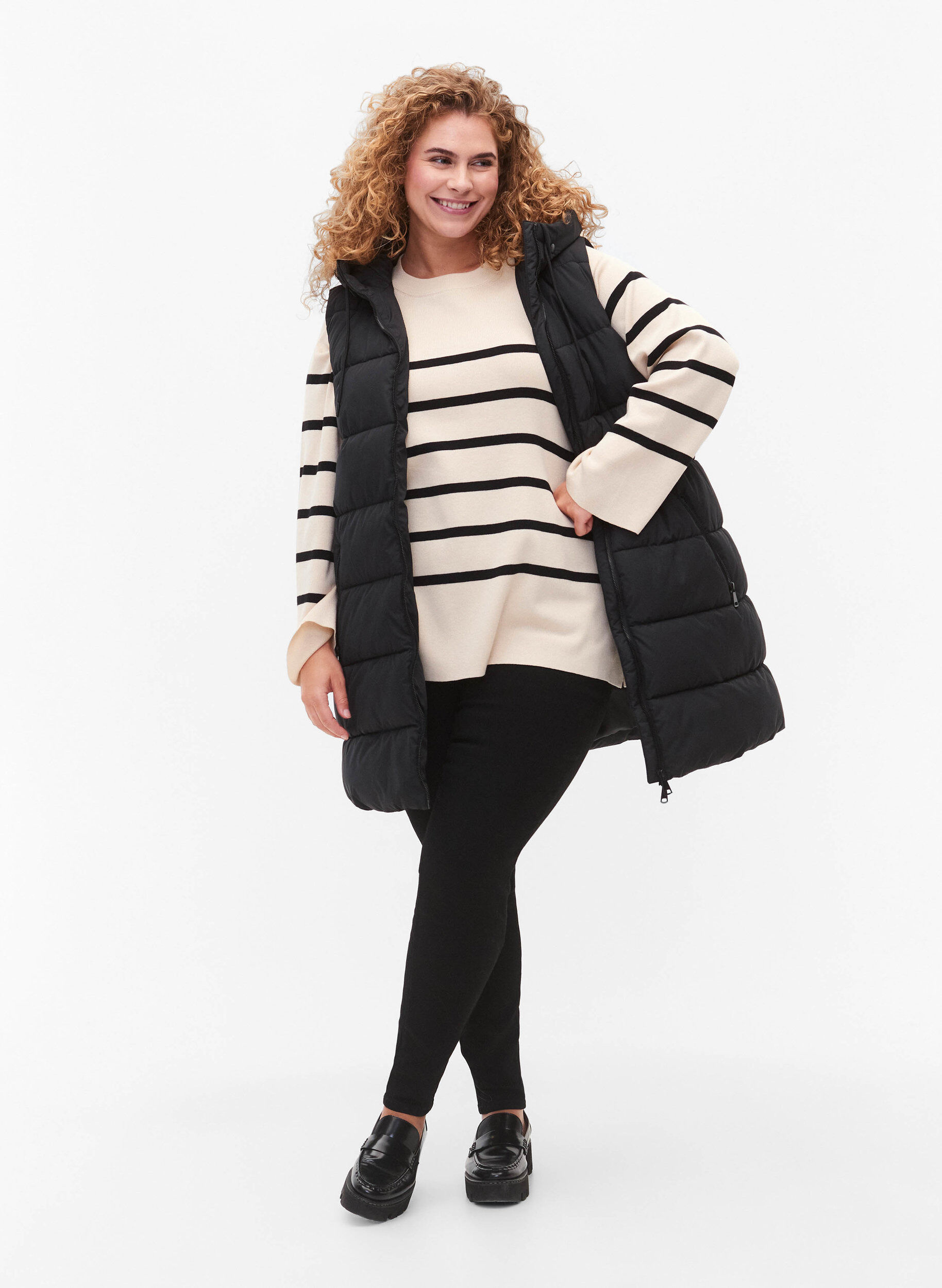 ZizziLanger Weste mit Kapuze und Taschen, Schwarz, Model image number 1