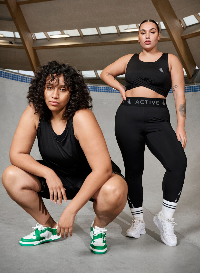 Einfarbiges Trainingsoberteil, Black, Image image number 0